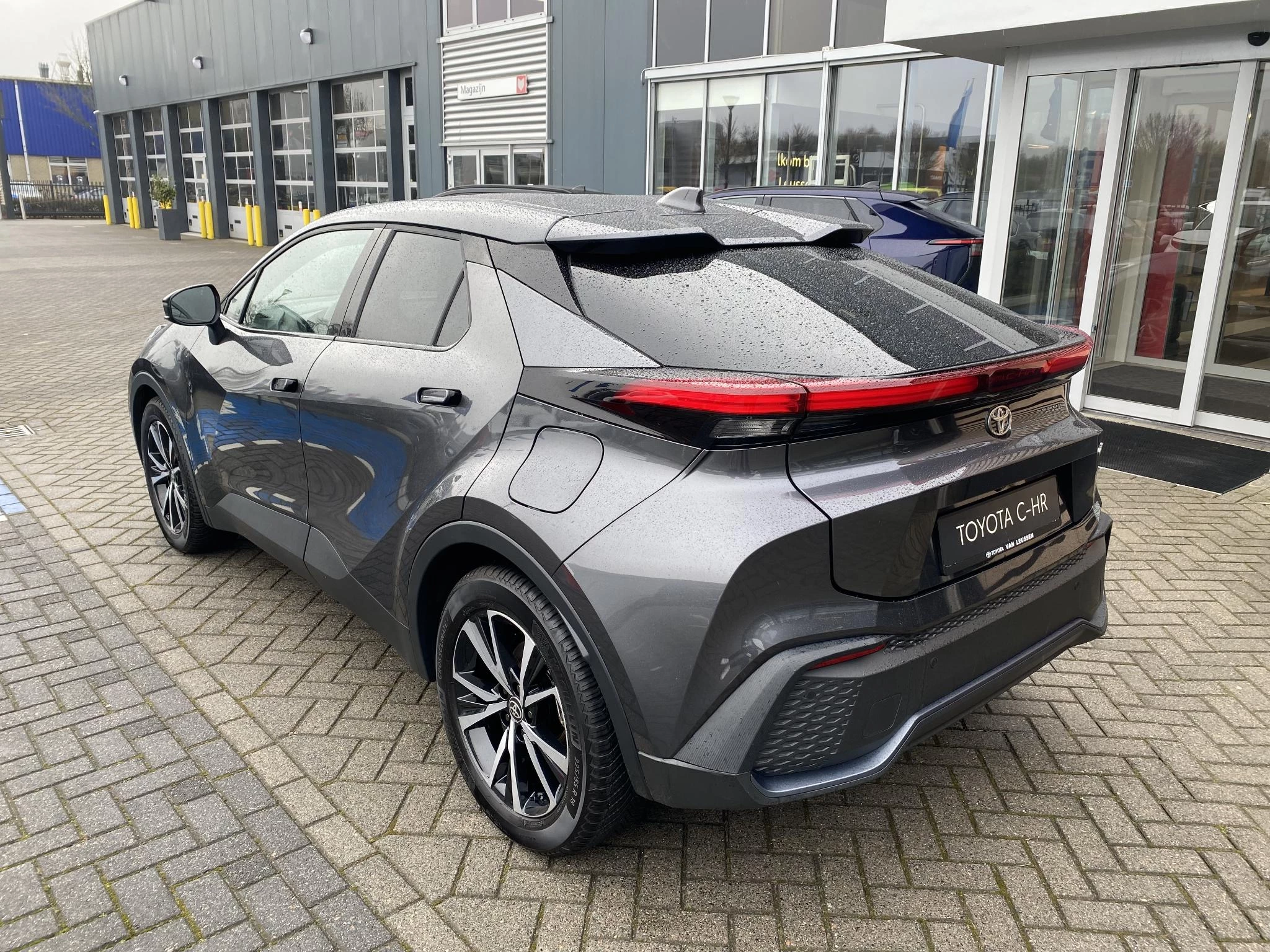 Hoofdafbeelding Toyota C-HR