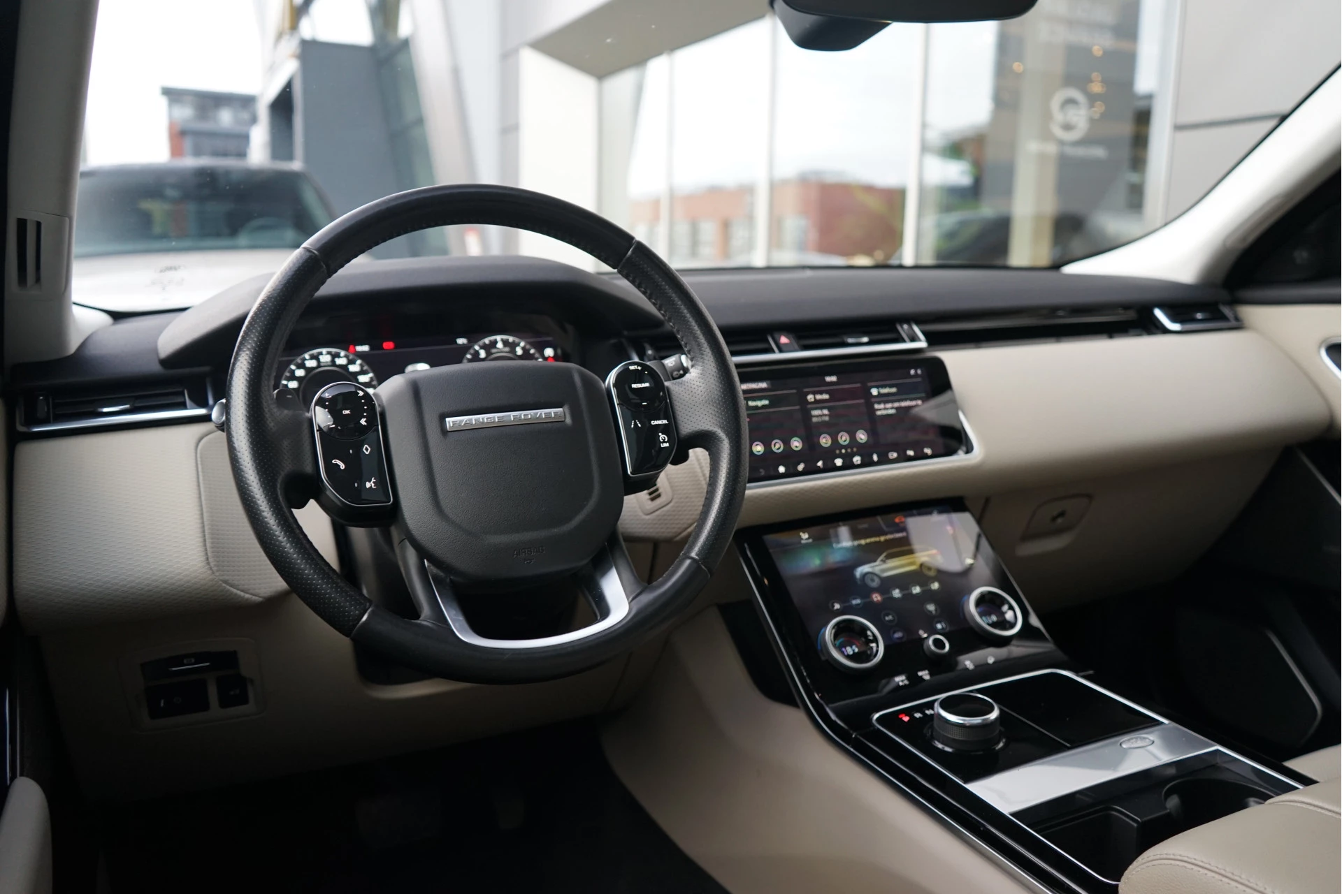 Hoofdafbeelding Land Rover Range Rover Velar