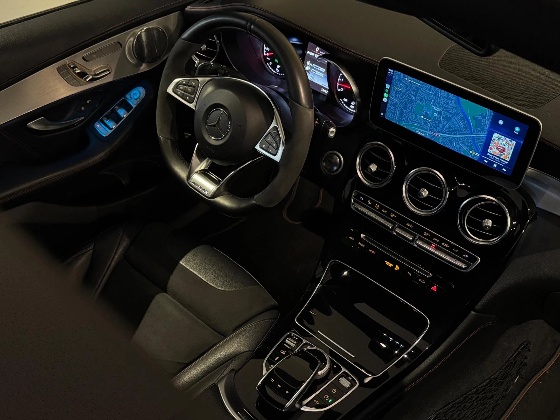 Hoofdafbeelding Mercedes-Benz GLC