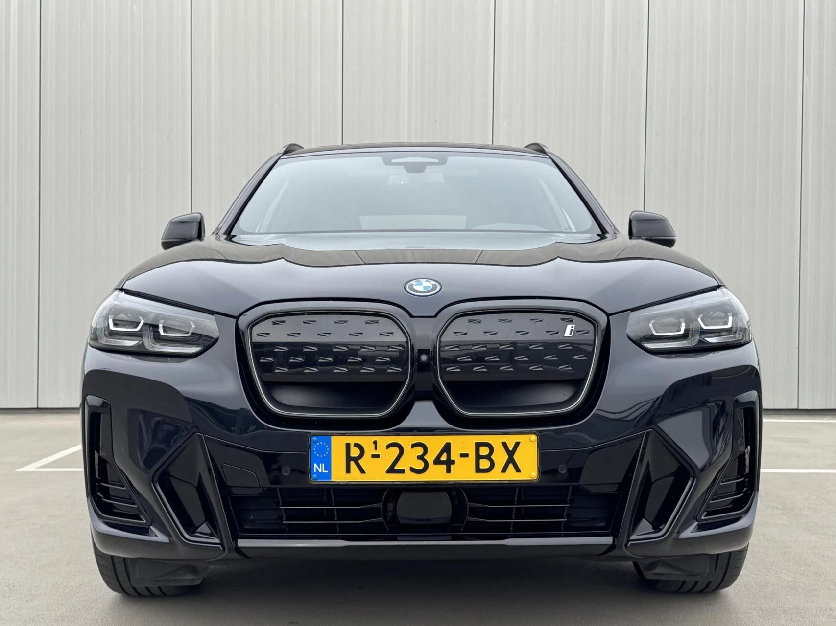 Hoofdafbeelding BMW iX3