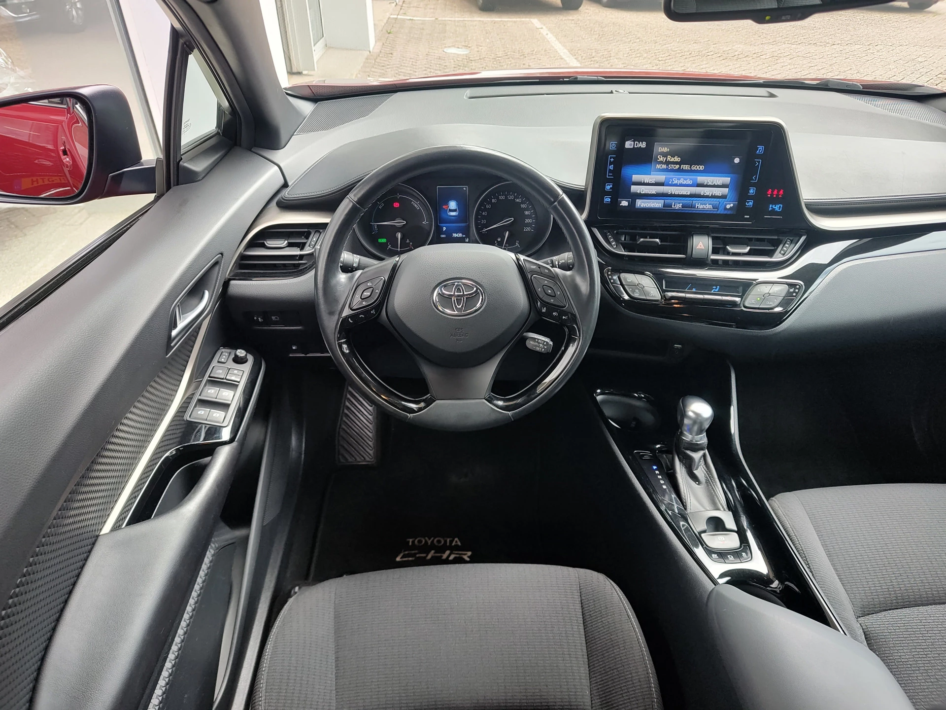 Hoofdafbeelding Toyota C-HR