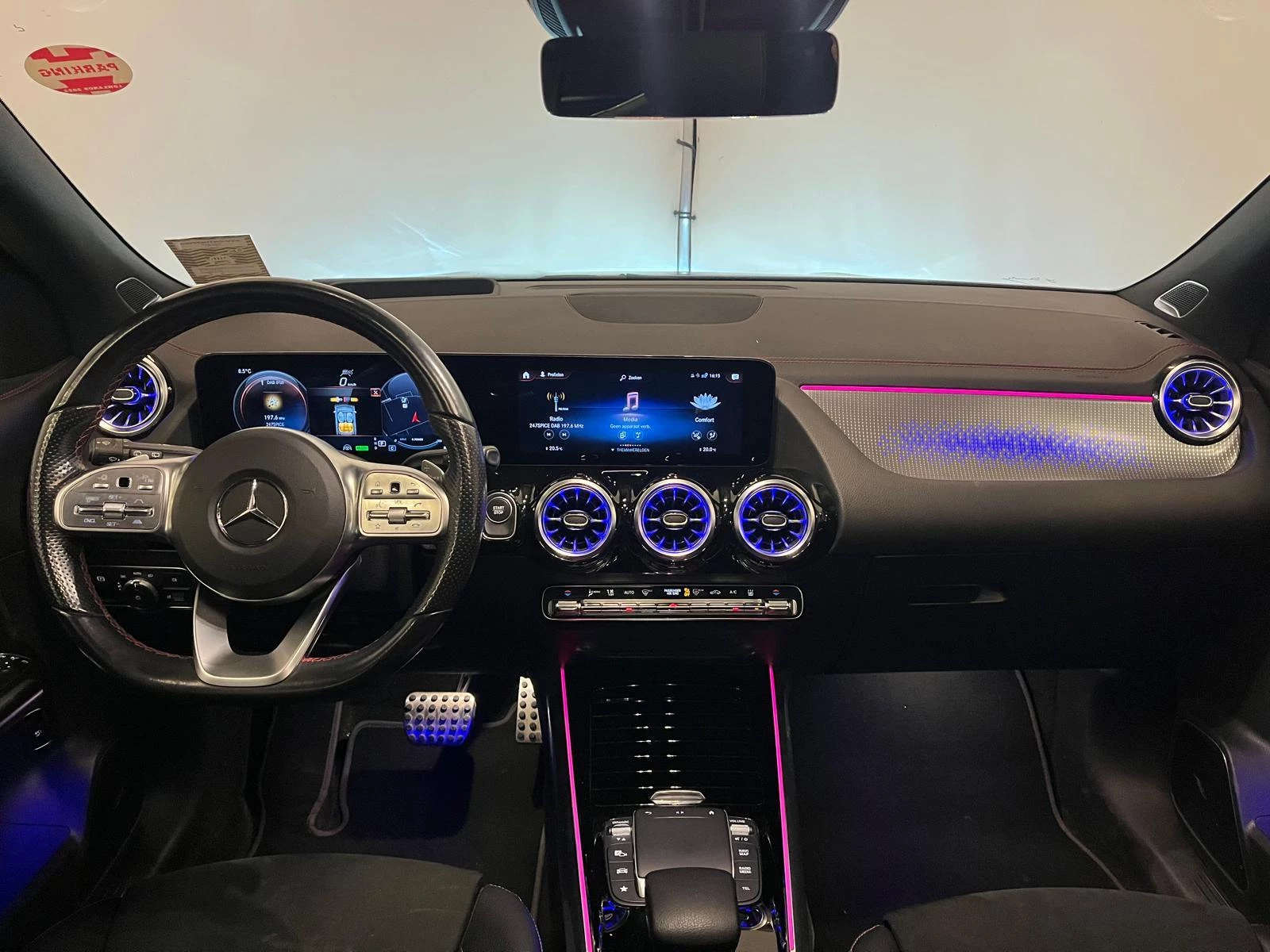 Hoofdafbeelding Mercedes-Benz EQA