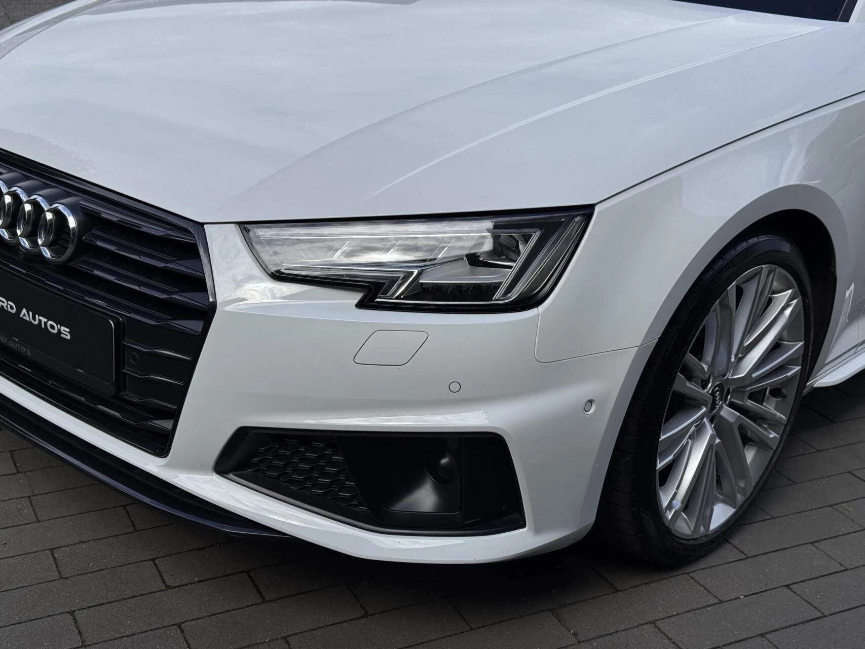 Hoofdafbeelding Audi A4