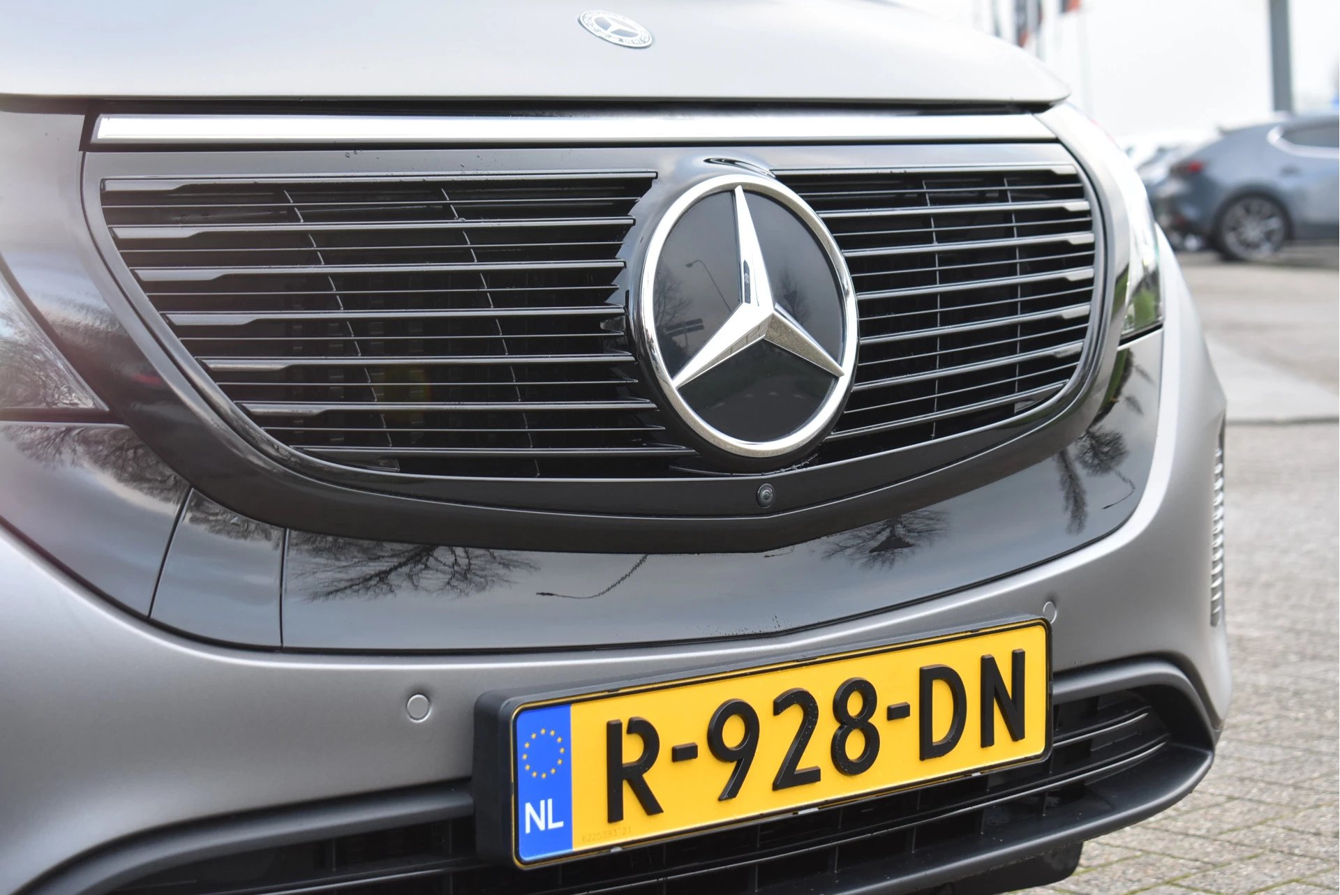 Hoofdafbeelding Mercedes-Benz EQC