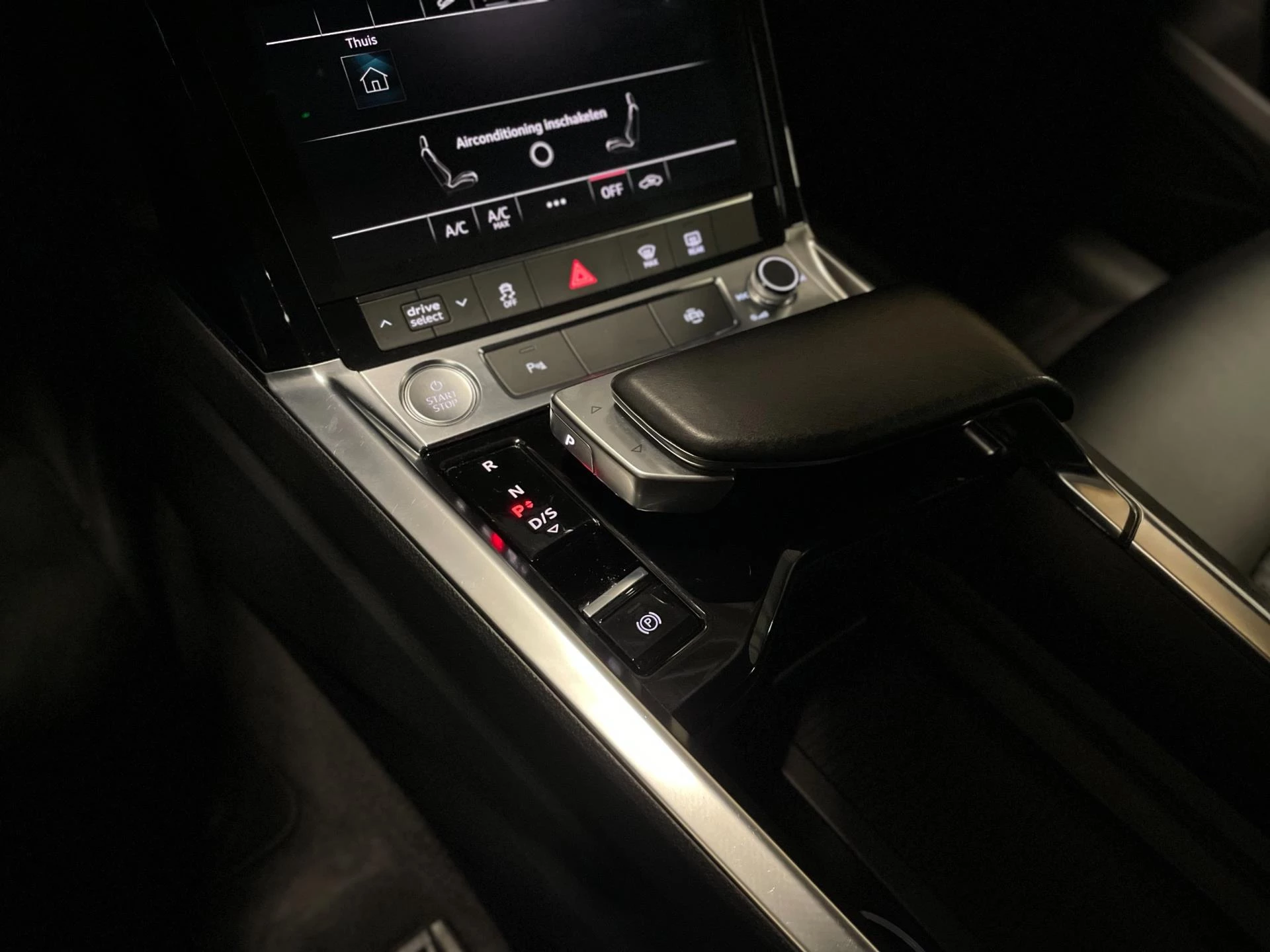 Hoofdafbeelding Audi e-tron