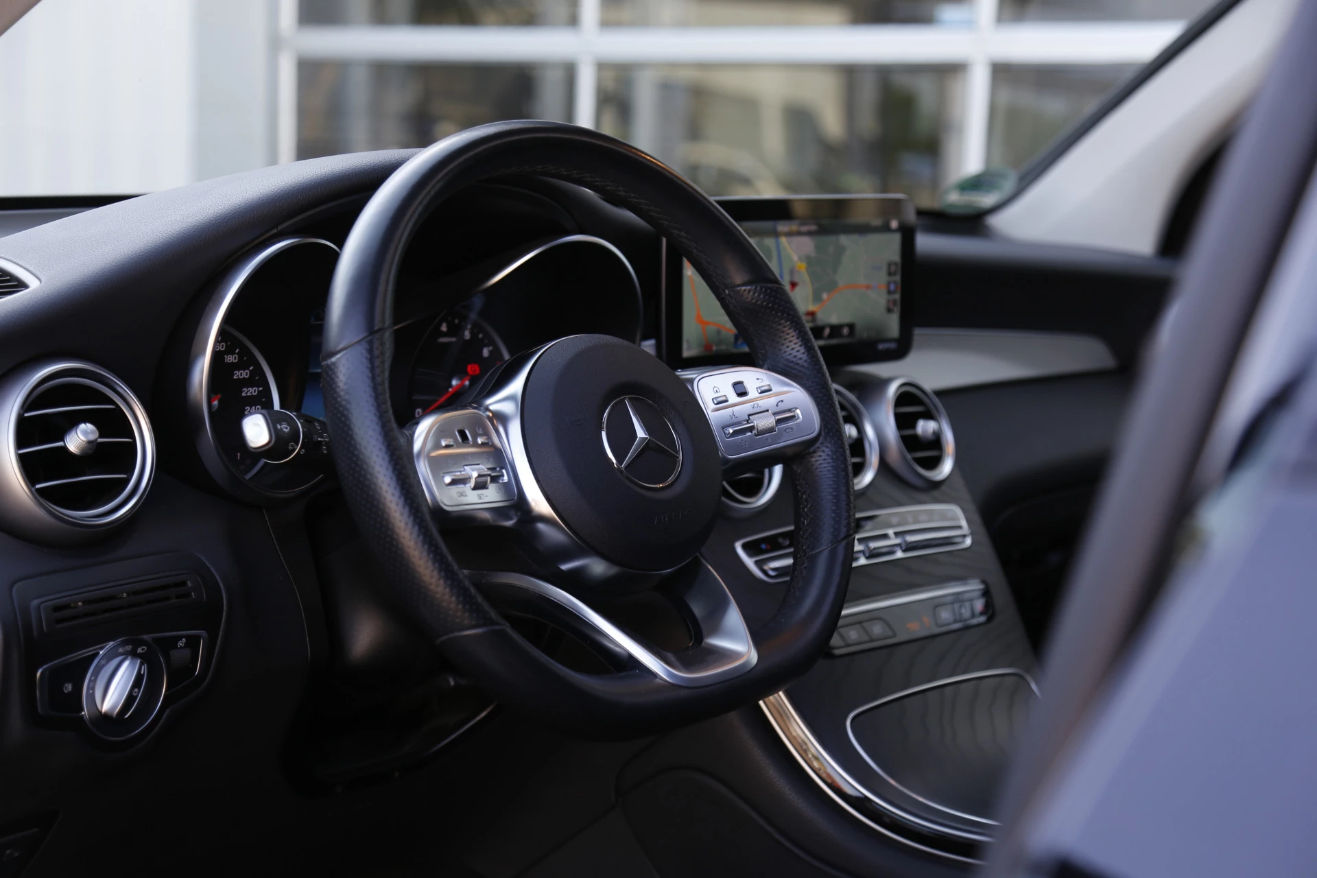 Hoofdafbeelding Mercedes-Benz GLC