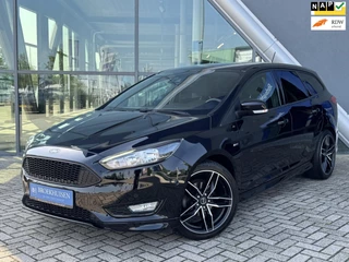 Hoofdafbeelding Ford Focus Ford Focus Wagon 1.0 St-Line 140pk Camera / Cruise Control / StoeL-Stuur Verwarming