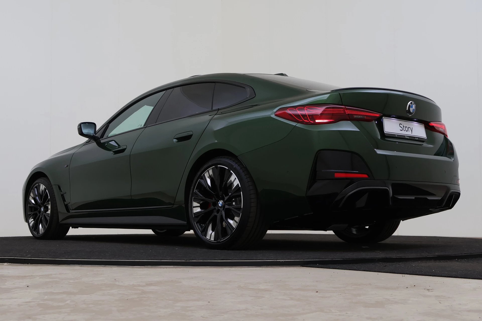 Hoofdafbeelding BMW i4