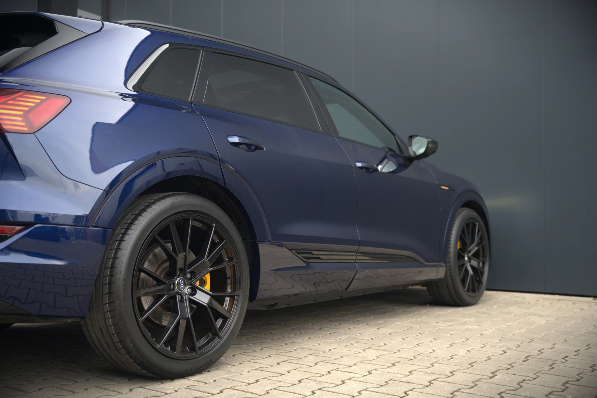 Hoofdafbeelding Audi e-tron