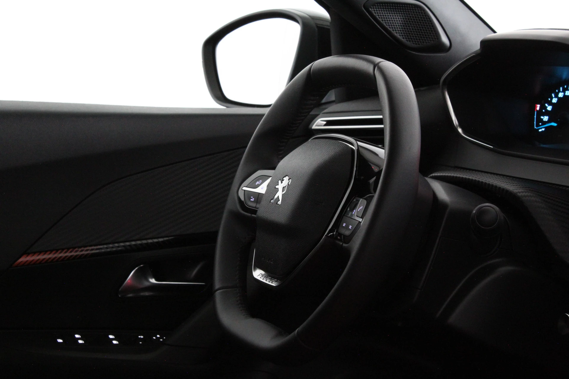 Hoofdafbeelding Peugeot e-2008