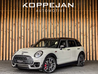 Hoofdafbeelding MINI Clubman MINI Clubman 2.0 JCW ALL4 306PK Automaat | PANO | HARMAN/KARDON | LEDER | CAMERA | STOELVERWARMING | HEAD-UP |