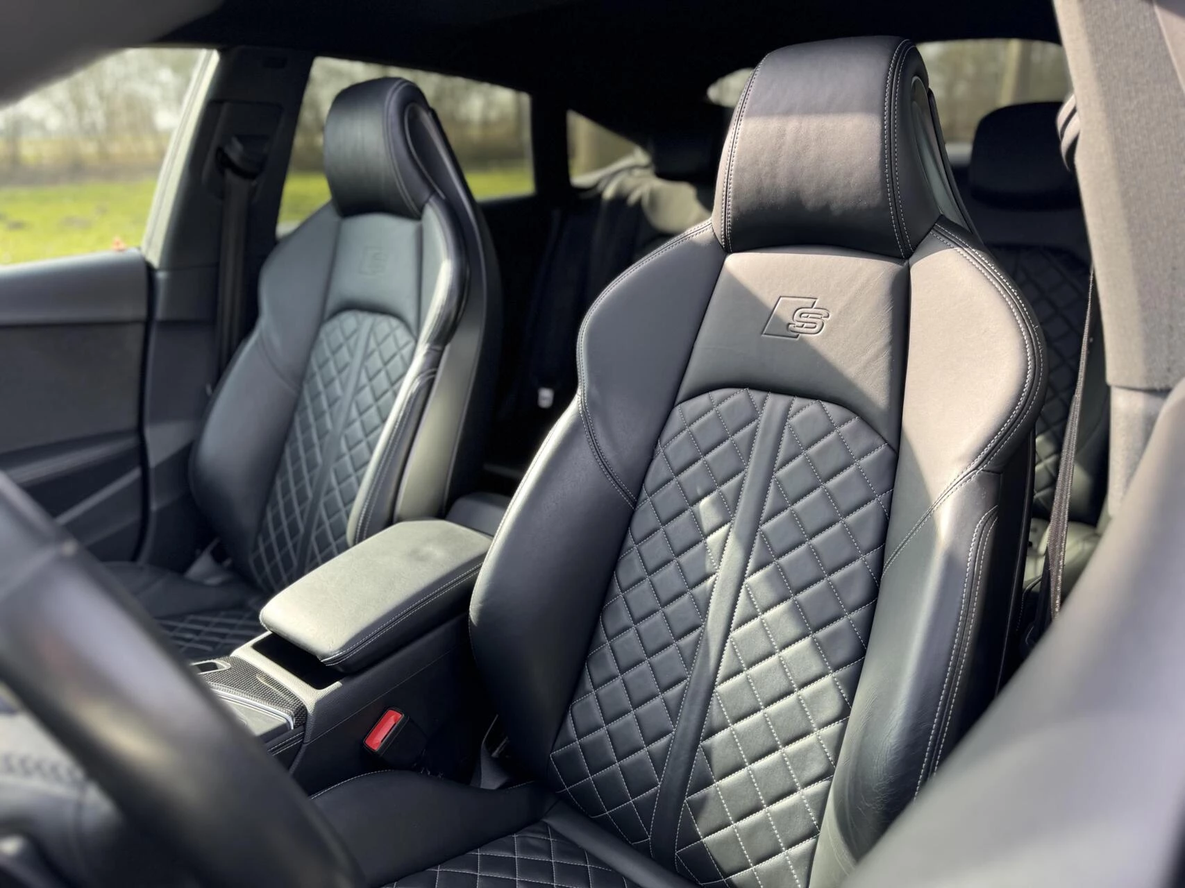 Hoofdafbeelding Audi S5