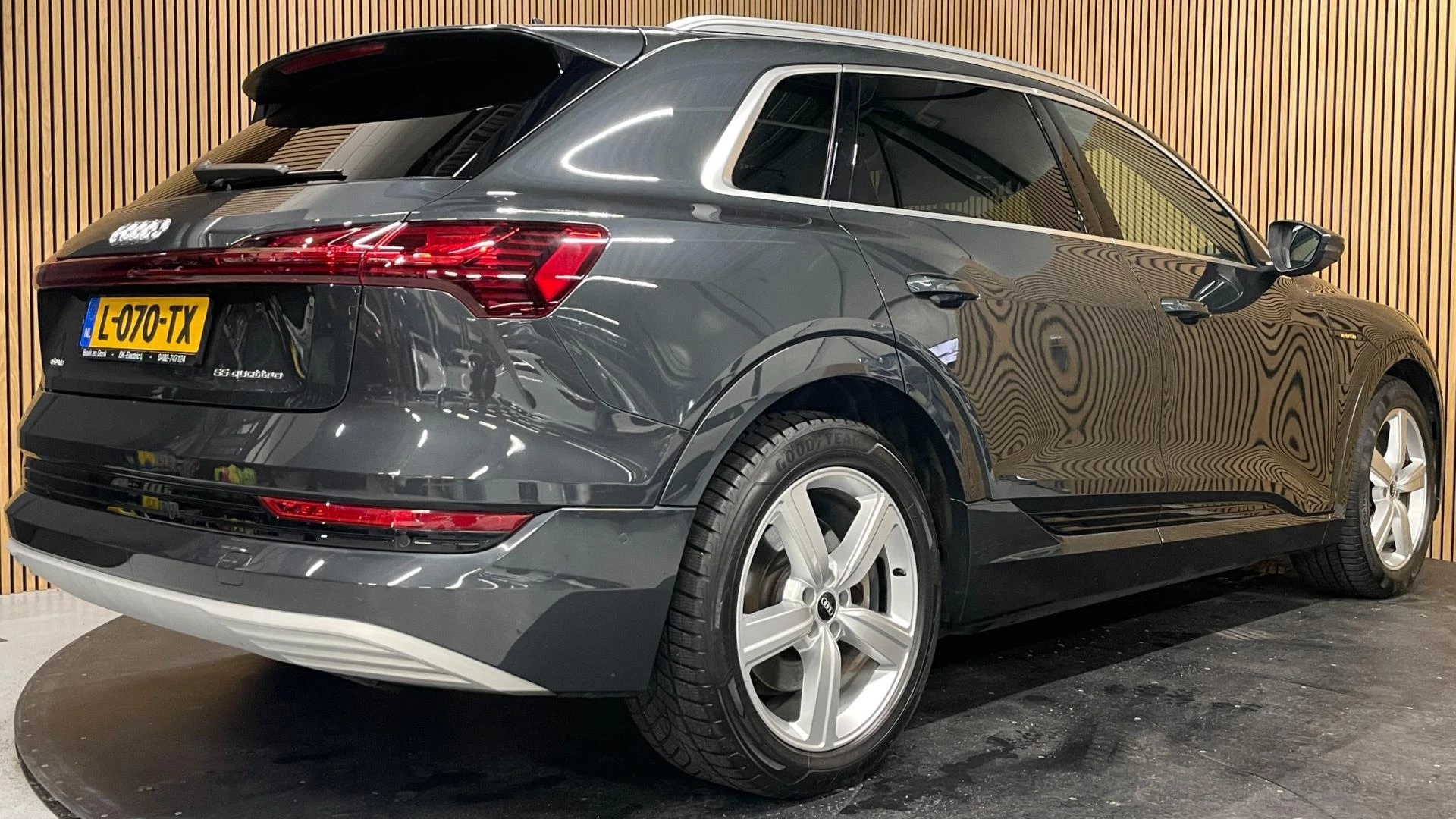 Hoofdafbeelding Audi e-tron