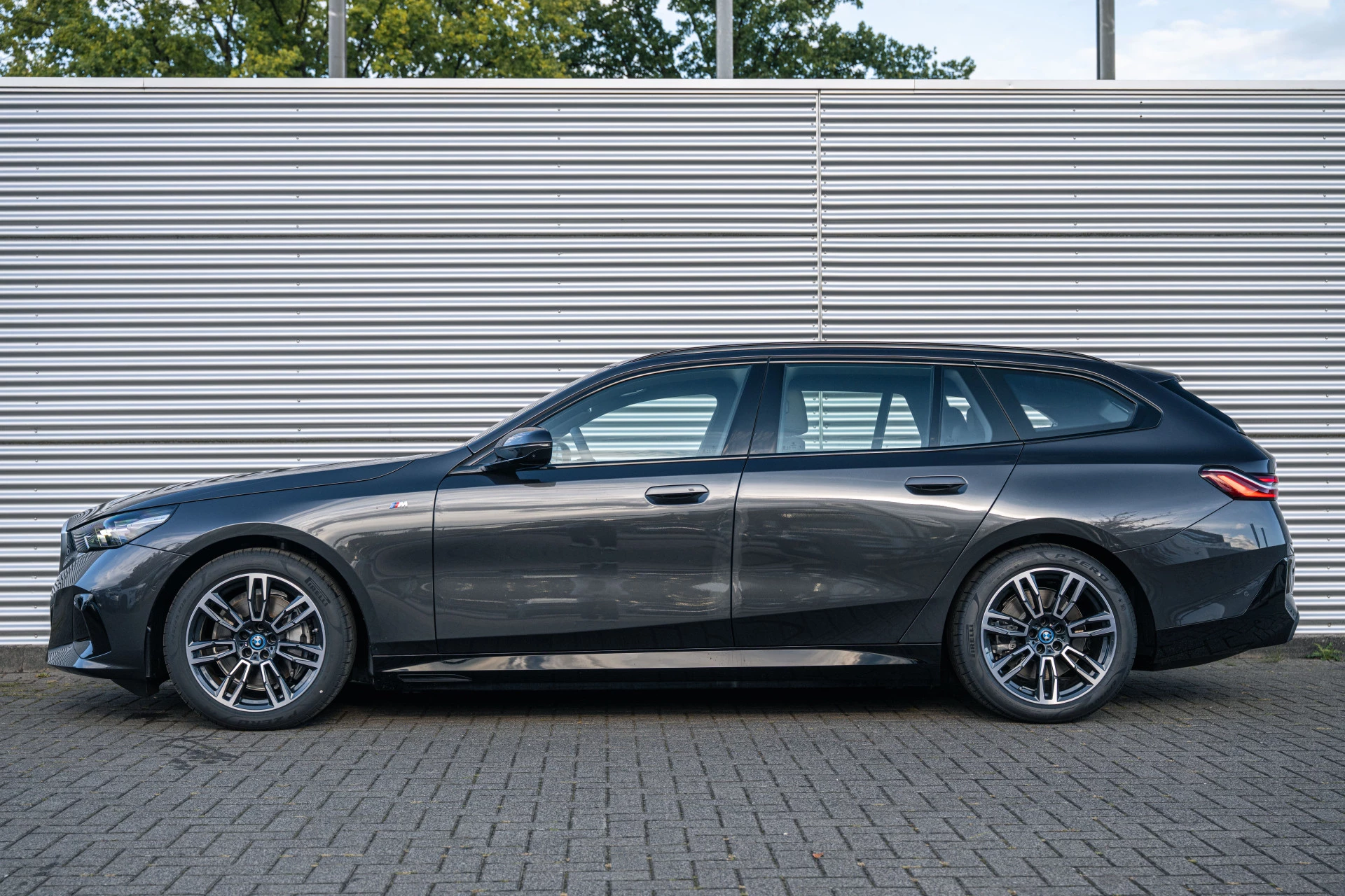 Hoofdafbeelding BMW i5