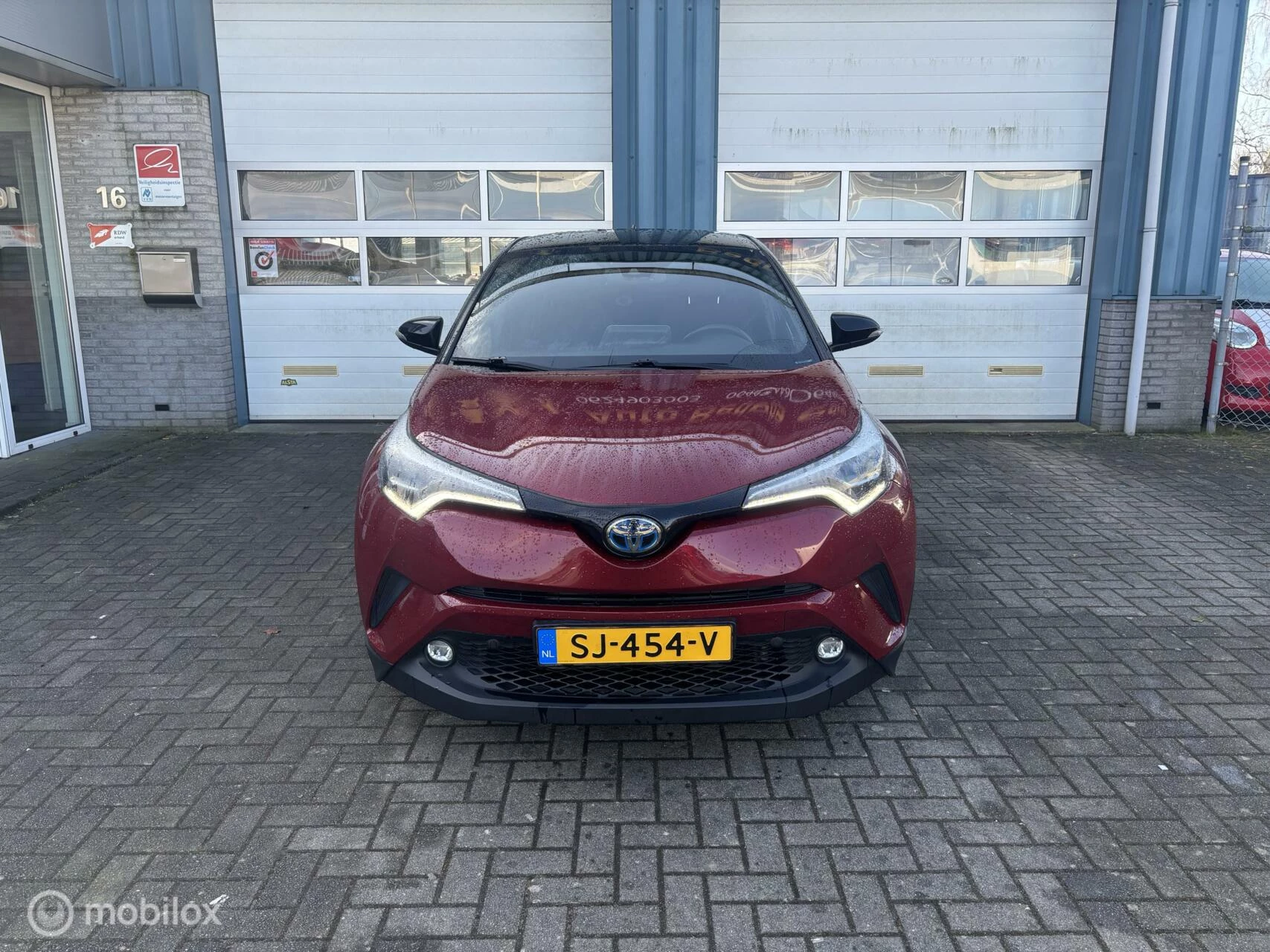 Hoofdafbeelding Toyota C-HR