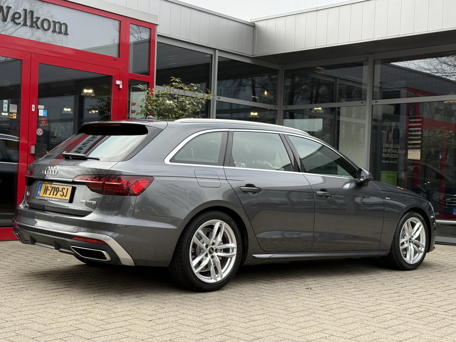 Hoofdafbeelding Audi A4