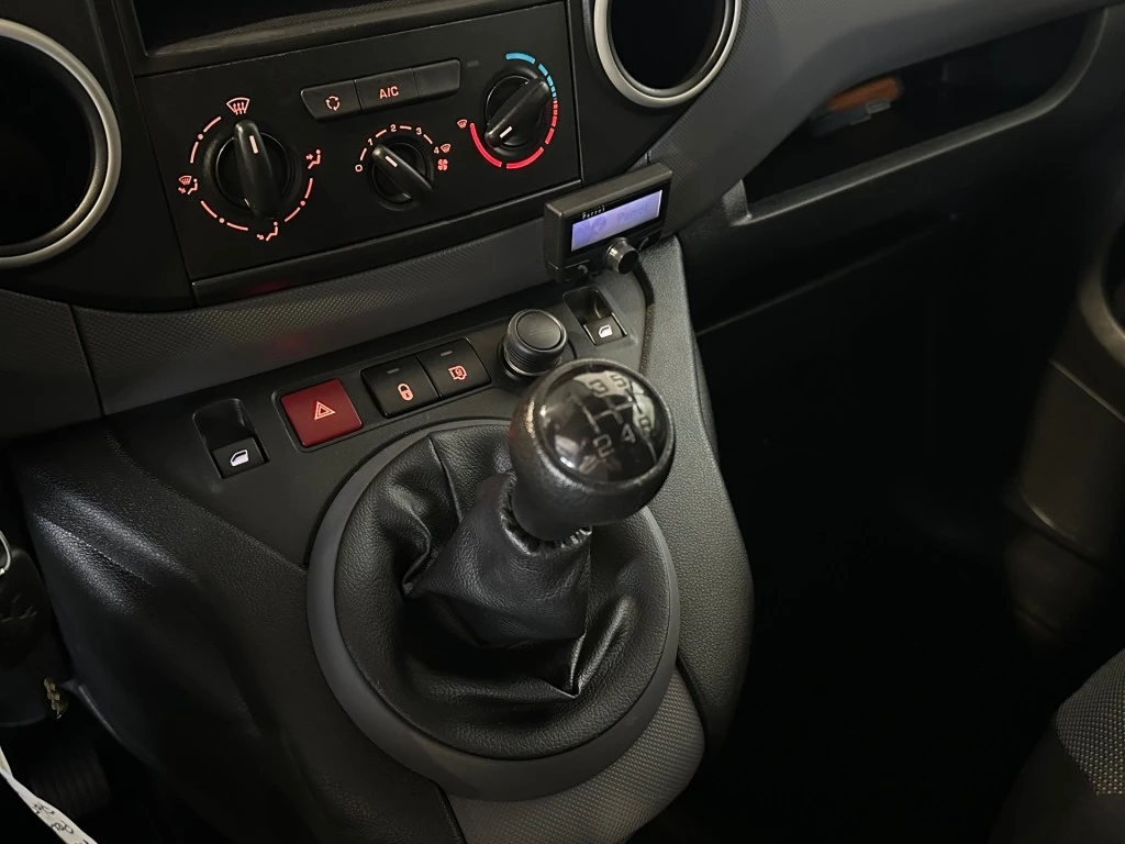 Hoofdafbeelding Peugeot Partner