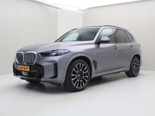 BMW X5 xDrive50e 490pk Automaat M-Sport [ LUCHTVERING+TREKHAAK+CAMERA+H&K+LEDER+LED ]
