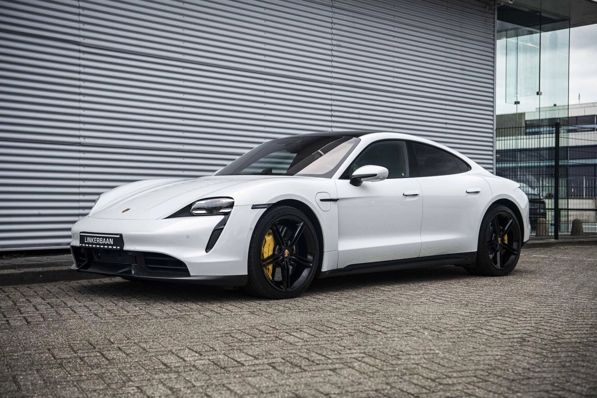 Hoofdafbeelding Porsche Taycan