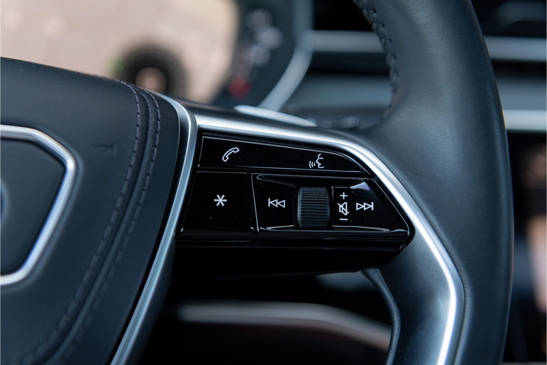 Hoofdafbeelding Audi A8