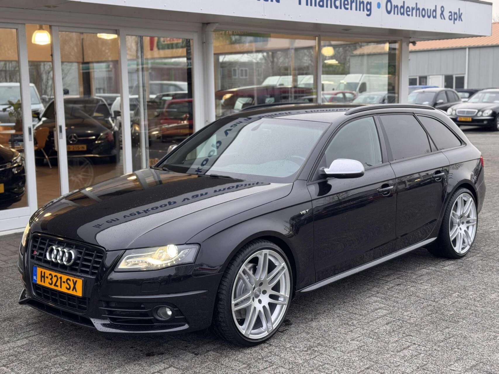 Hoofdafbeelding Audi S4