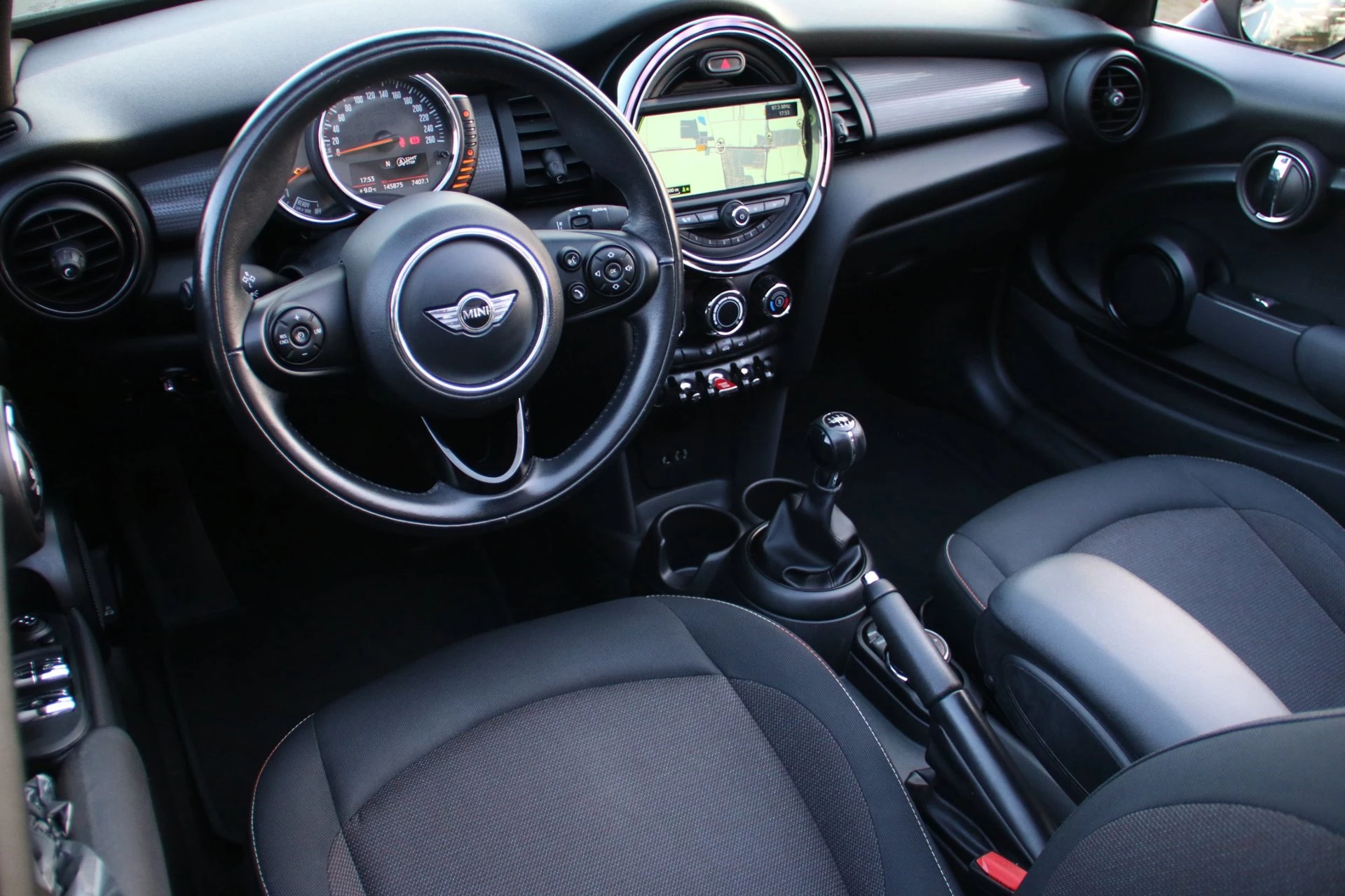 Hoofdafbeelding MINI Cooper Cabrio