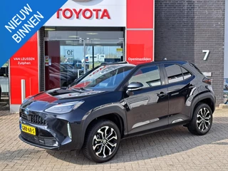 Toyota Yaris Cross 1.5 Hybrid Dynamic STUUR- EN STOELVERWARMING PDC V+A TREKHAAK AD CRUISE