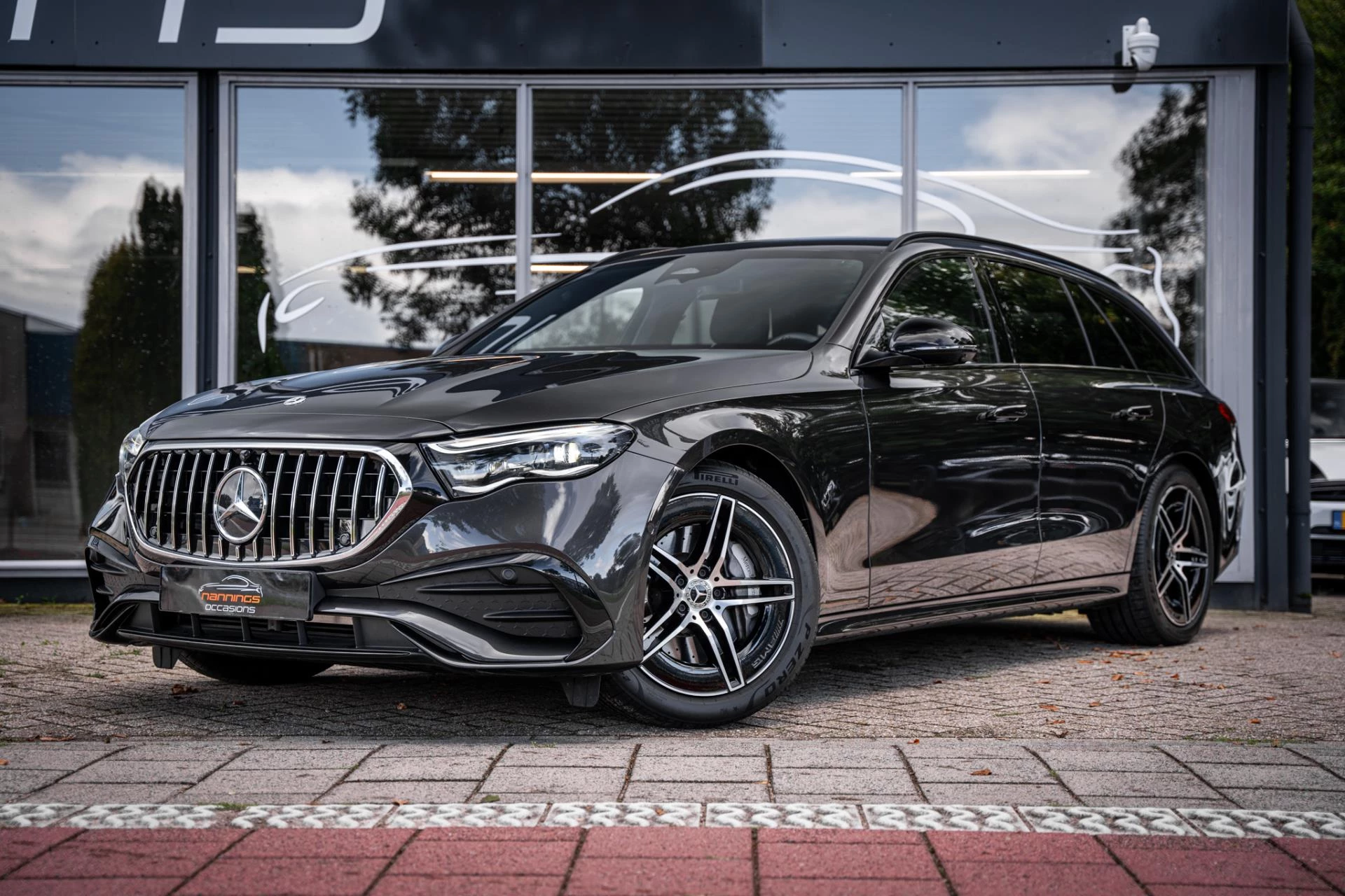 Hoofdafbeelding Mercedes-Benz E-Klasse