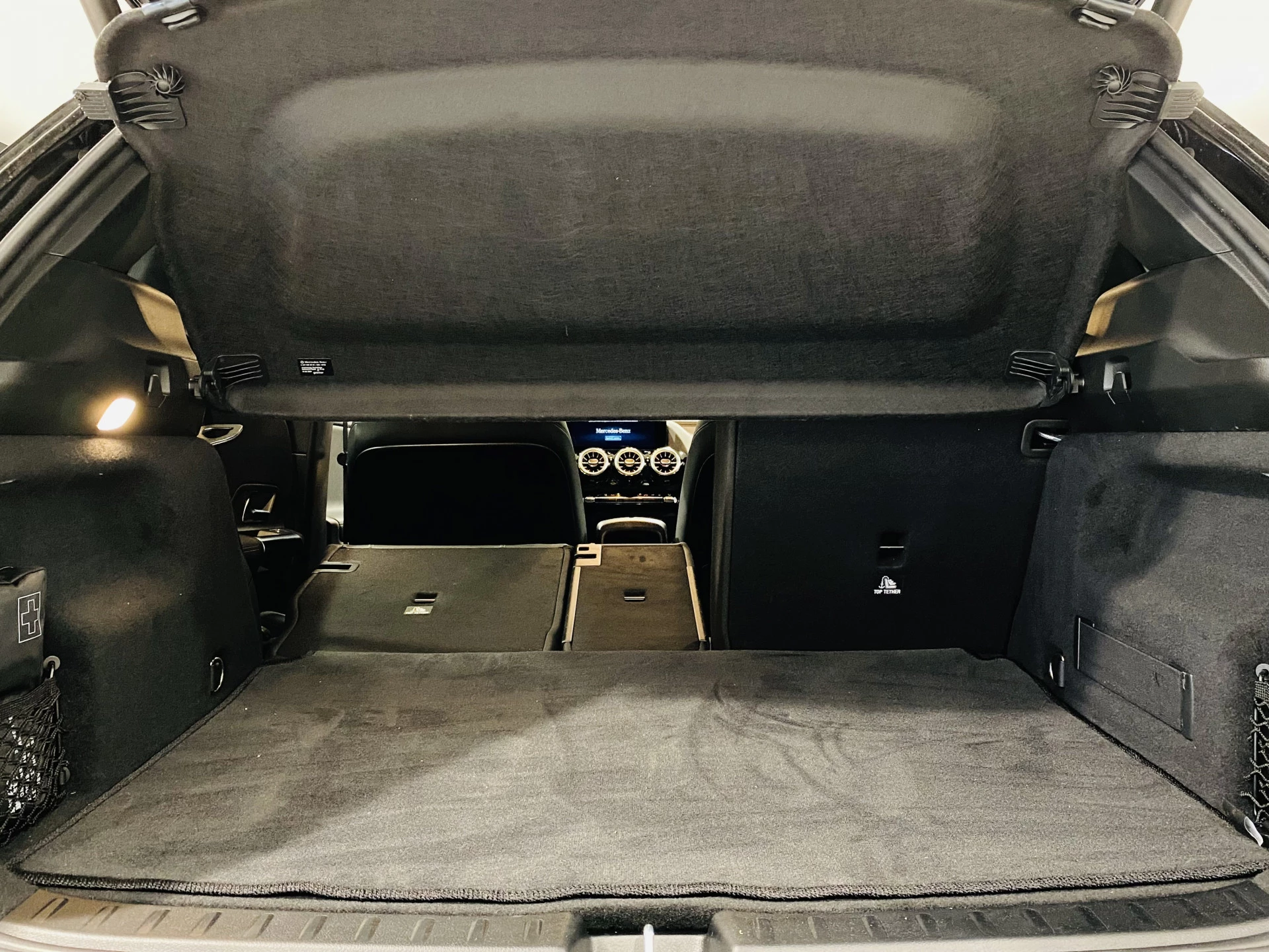 Hoofdafbeelding Mercedes-Benz EQA