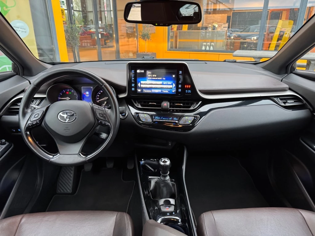 Hoofdafbeelding Toyota C-HR