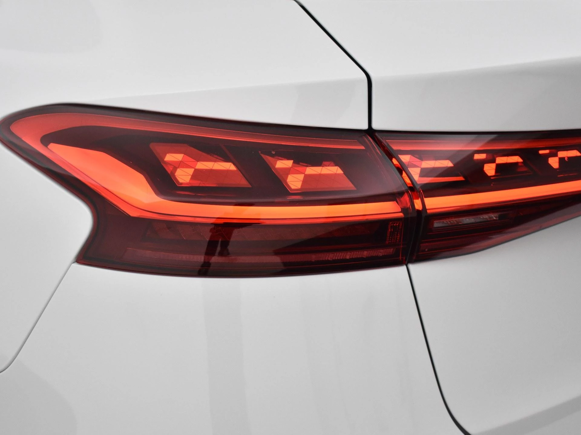 Hoofdafbeelding Audi A6 Avant e-tron