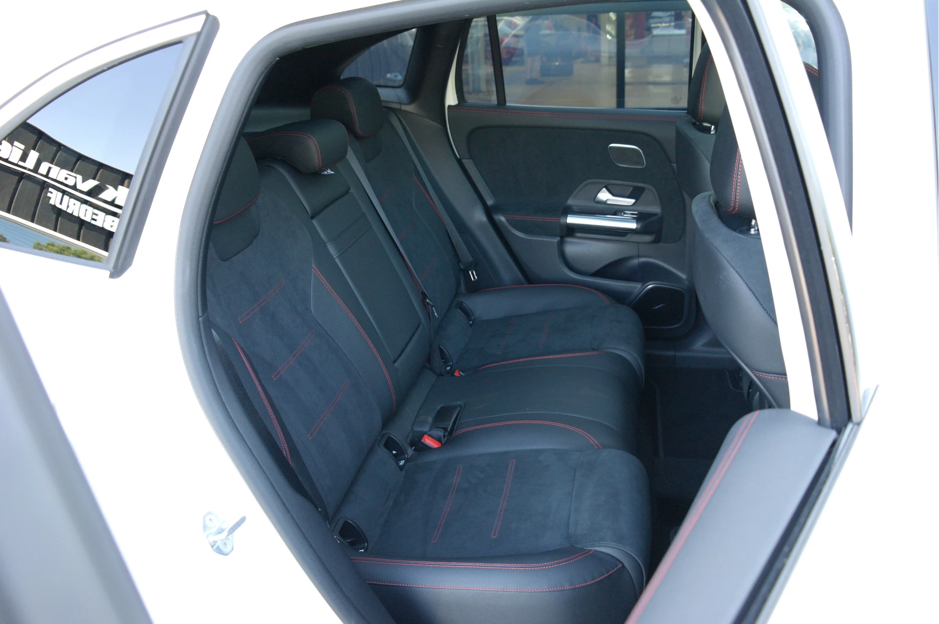 Hoofdafbeelding Mercedes-Benz EQA