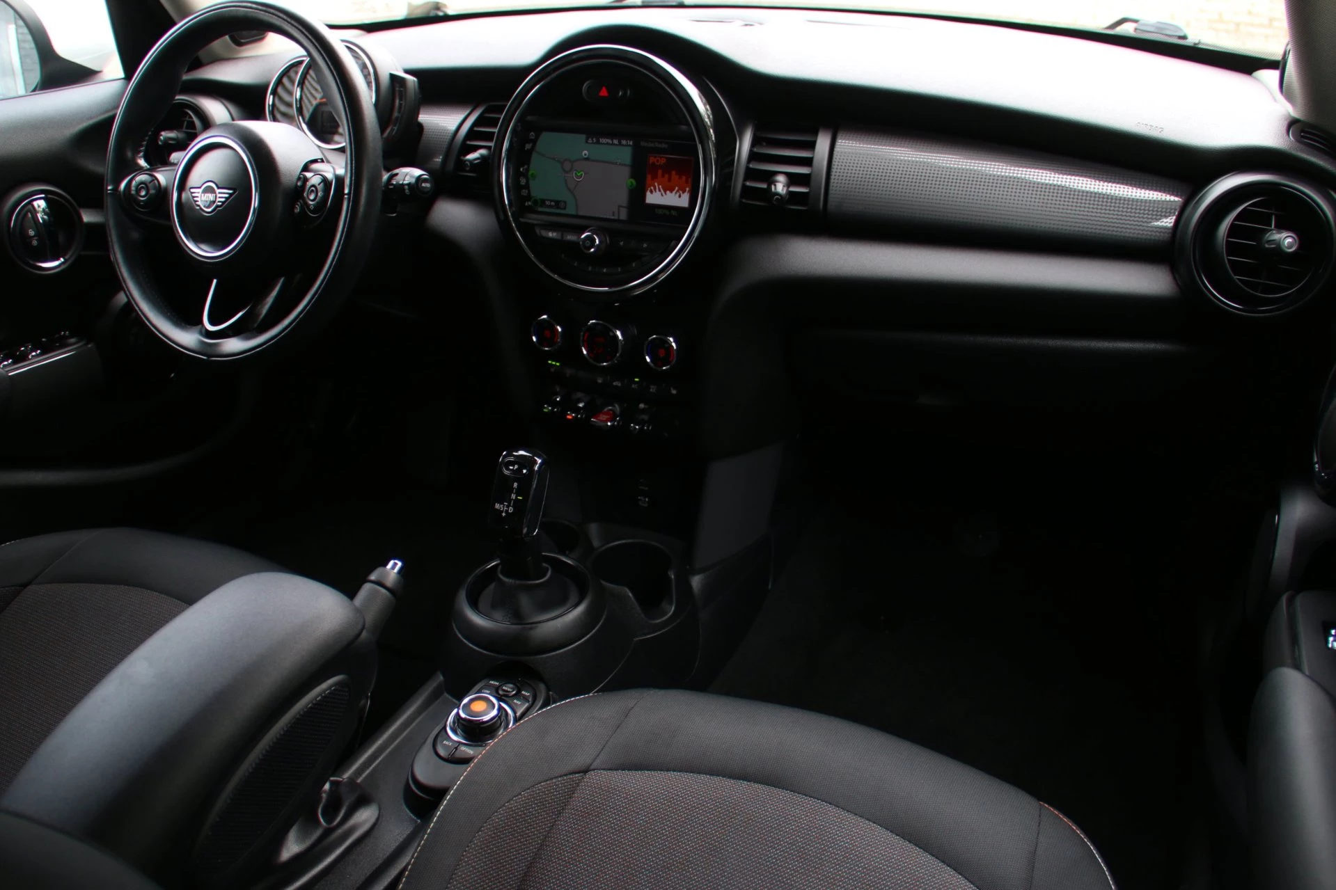 Hoofdafbeelding MINI 5-deurs