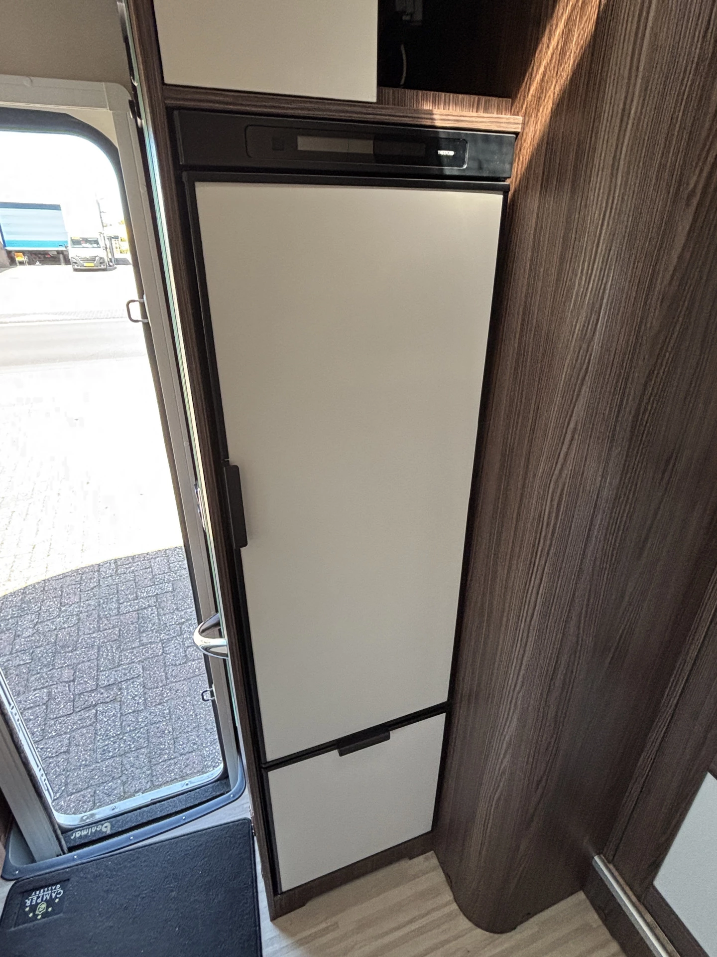 Hoofdafbeelding Benimar TESSORO 497 Automaat / Queensbed / Elektrische Hefbed / Leer / Constructsloten