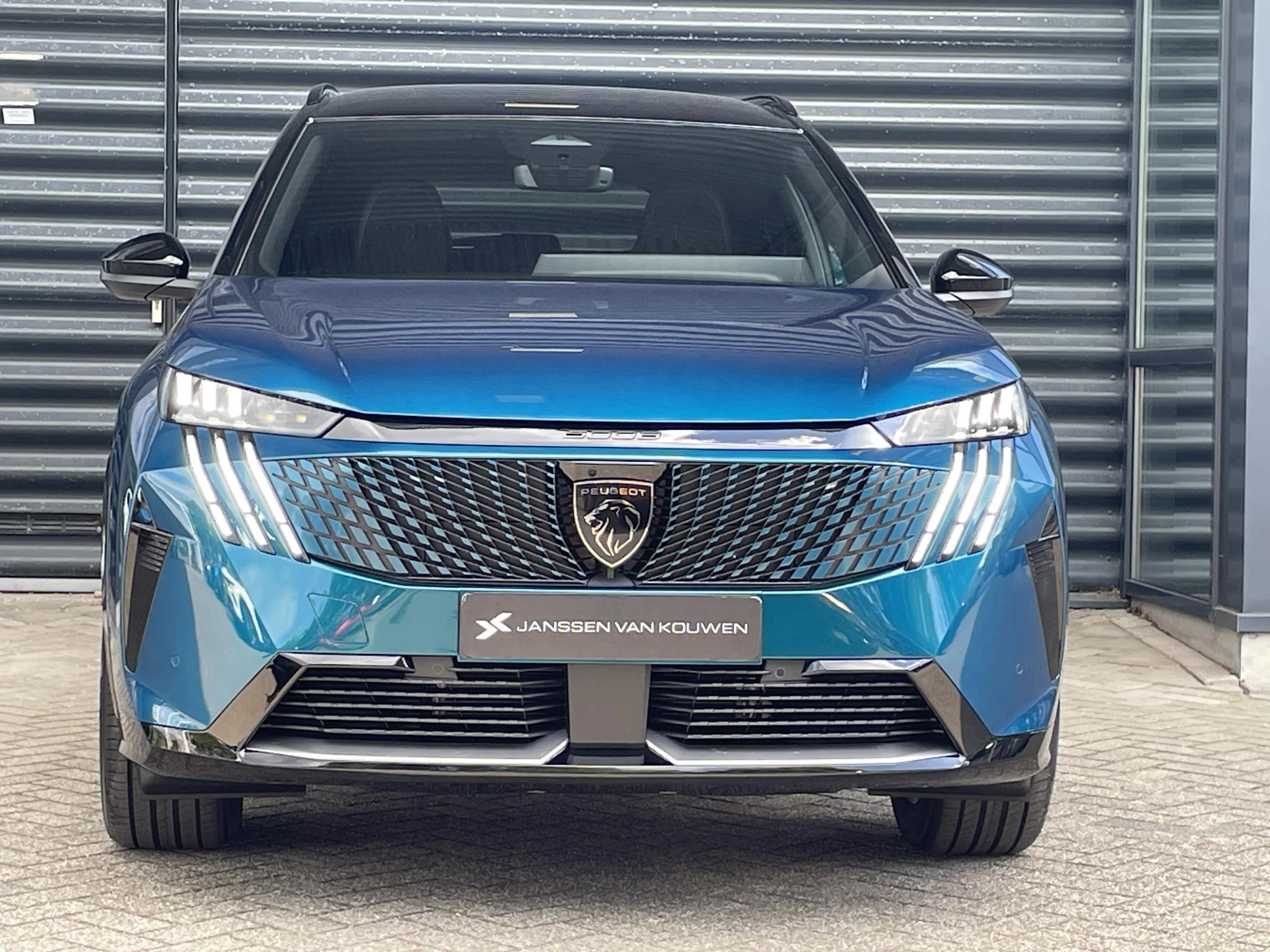 Hoofdafbeelding Peugeot e-5008