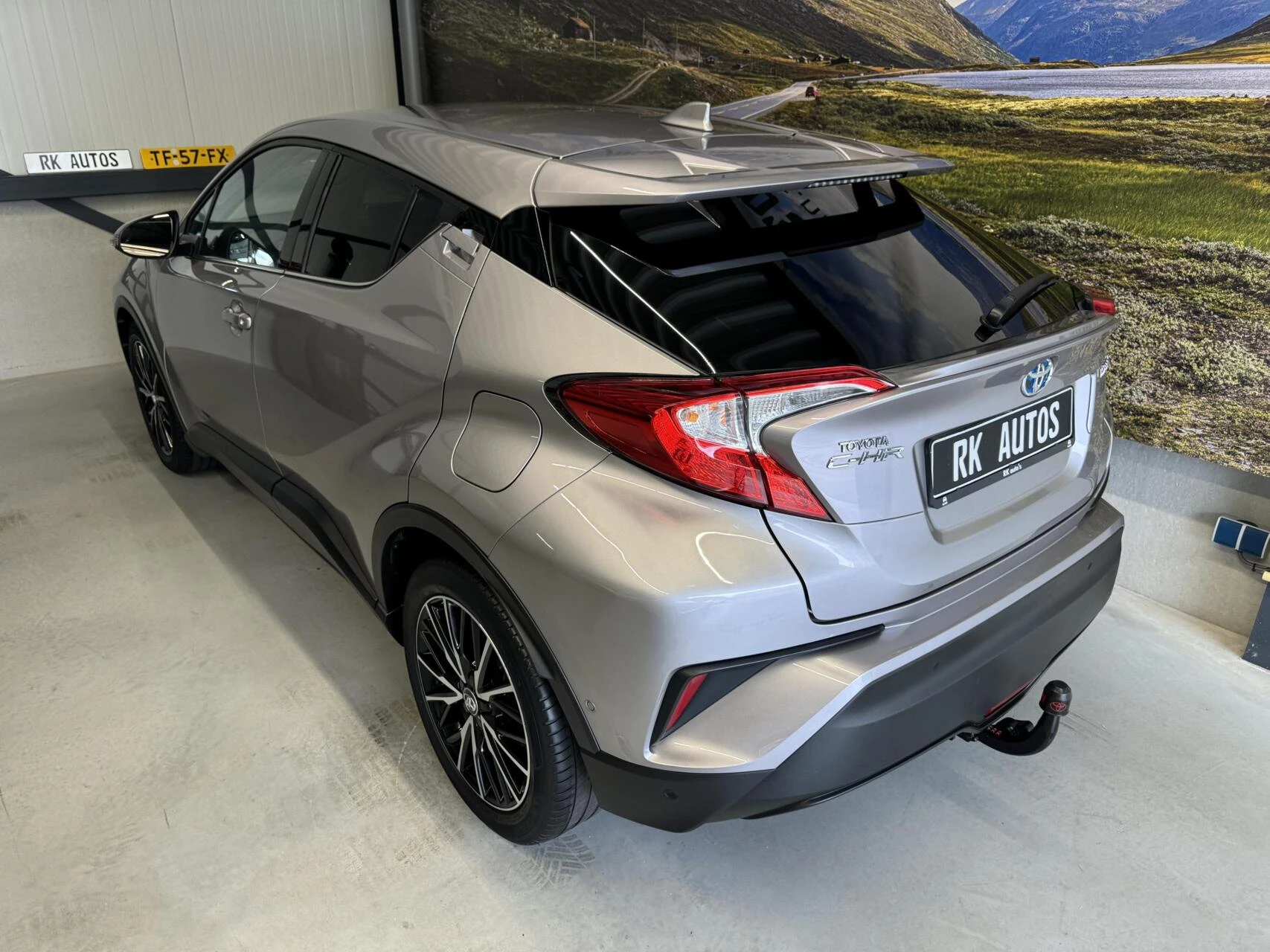 Hoofdafbeelding Toyota C-HR