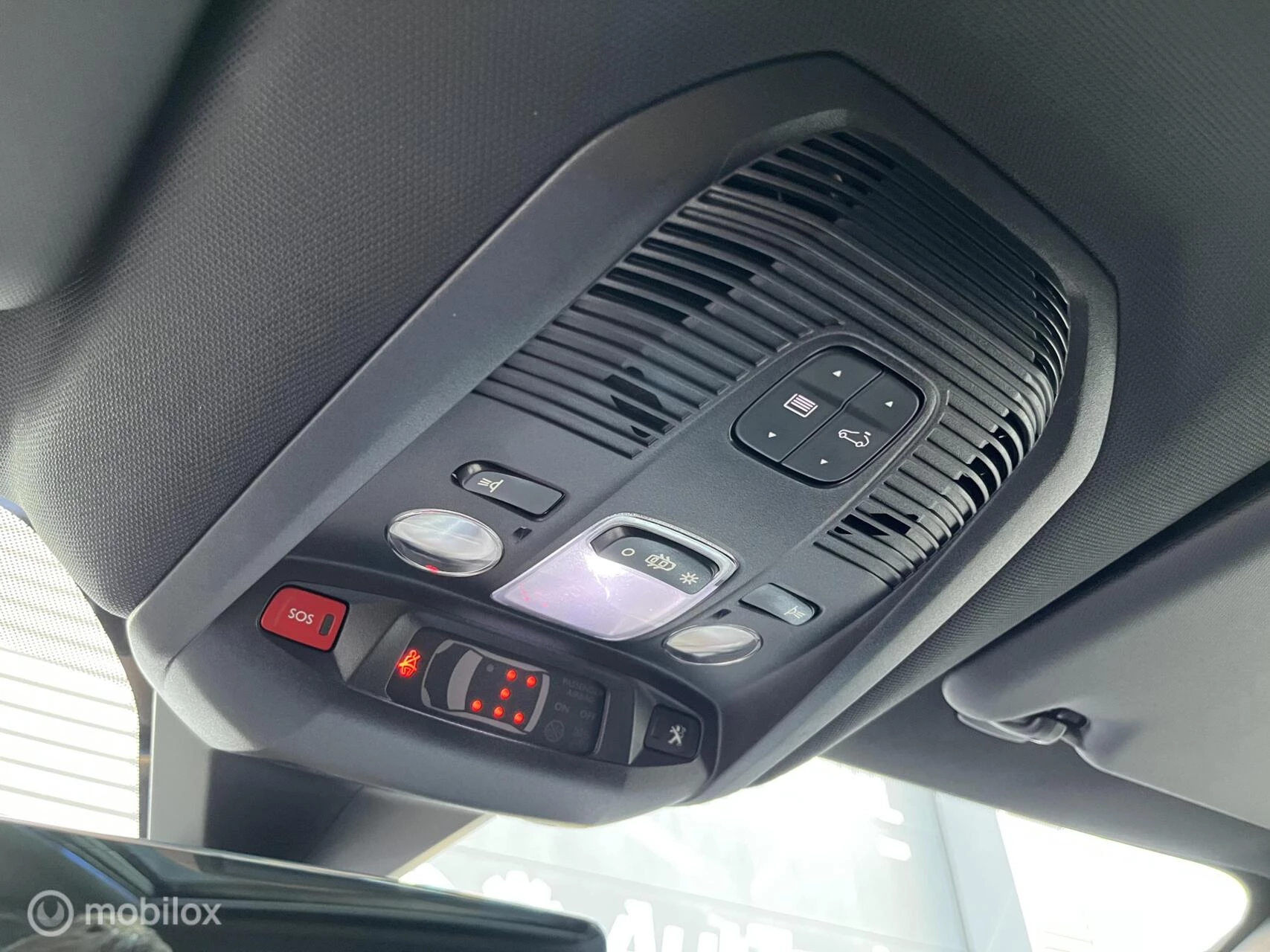 Hoofdafbeelding Peugeot 5008