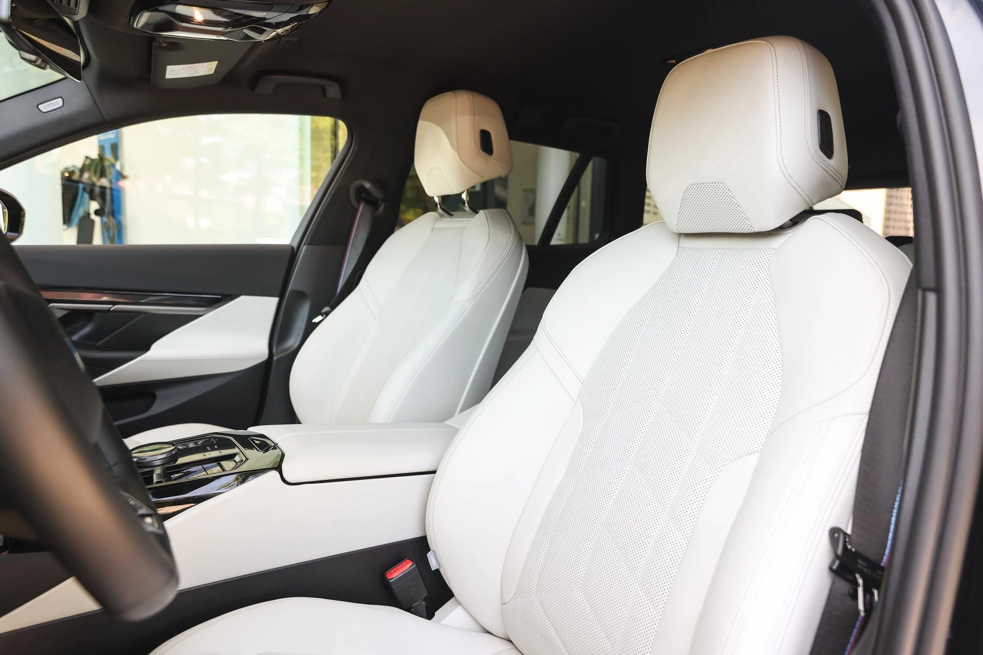 Hoofdafbeelding BMW i5