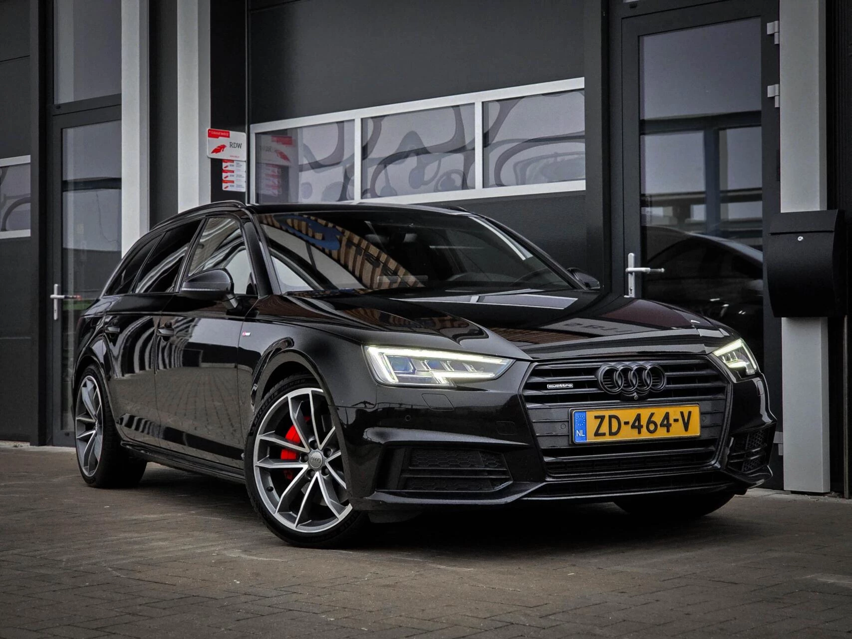 Hoofdafbeelding Audi A4