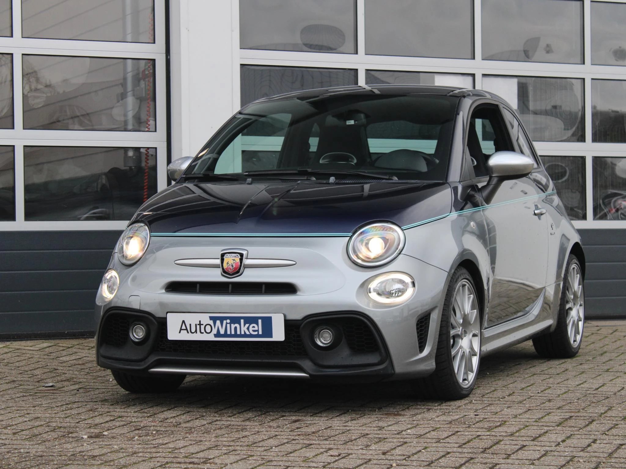 Hoofdafbeelding Abarth 695