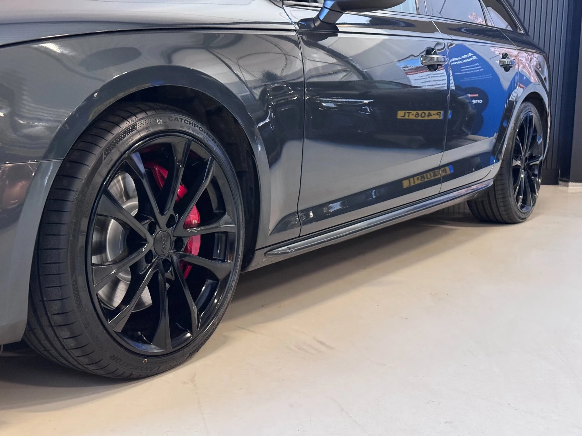 Hoofdafbeelding Audi S4