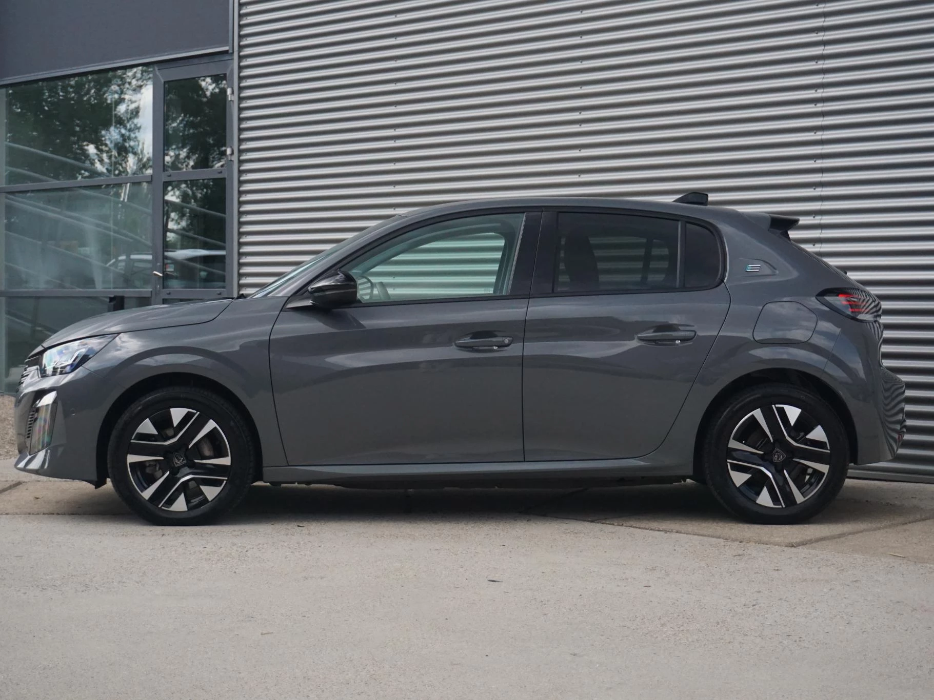 Hoofdafbeelding Peugeot e-208