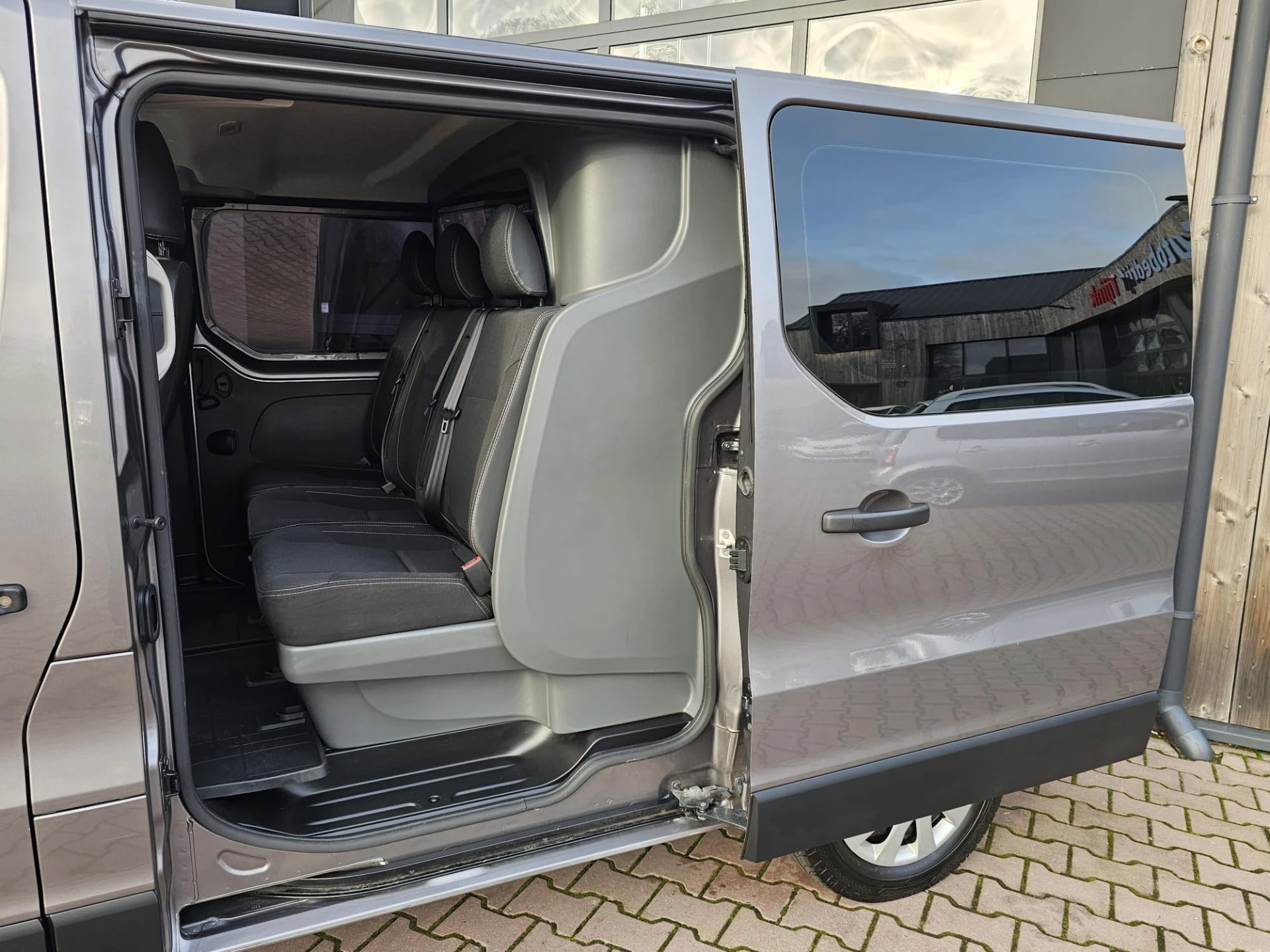 Hoofdafbeelding Nissan NV300