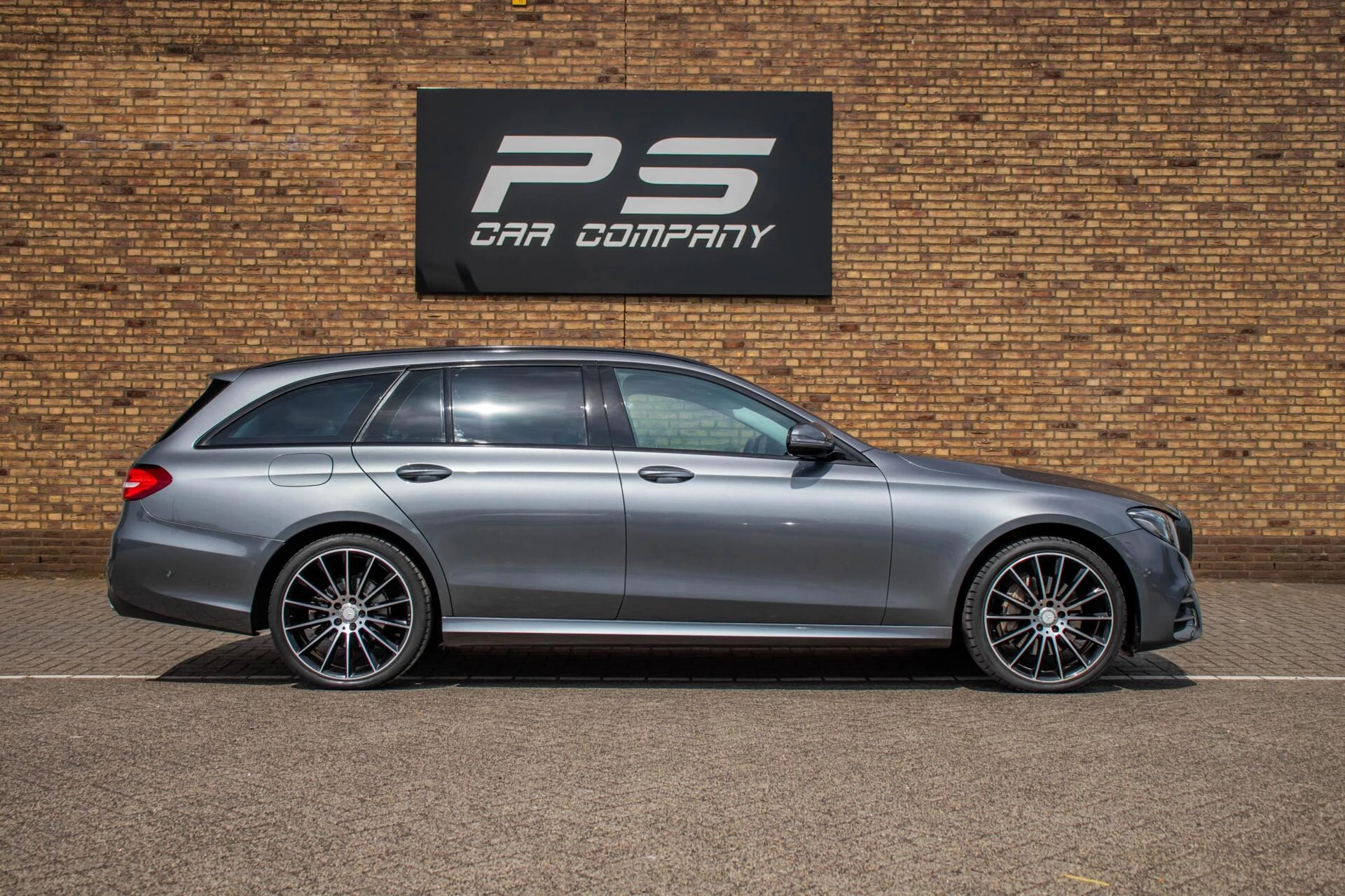 Hoofdafbeelding Mercedes-Benz E-Klasse
