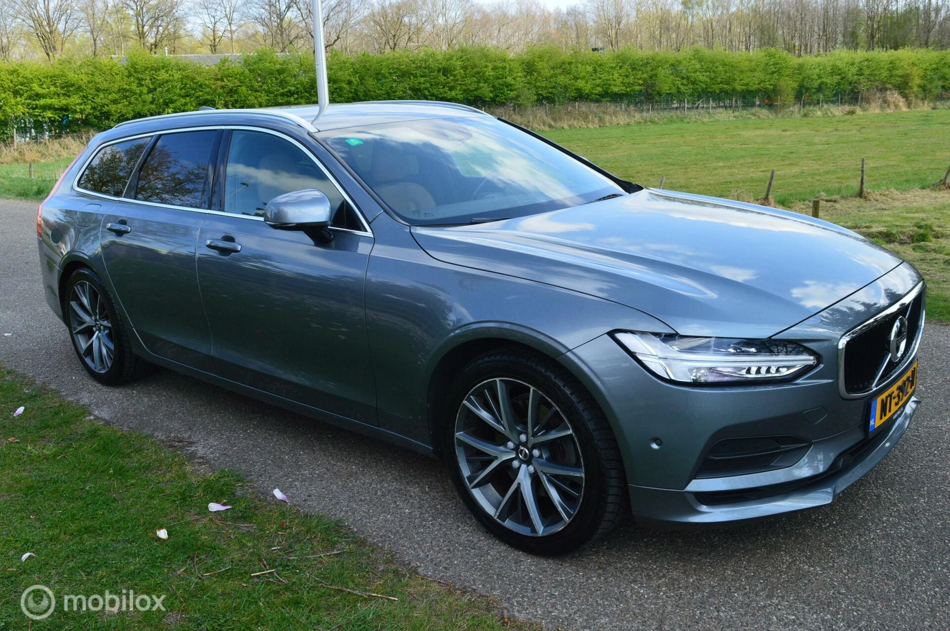 Hoofdafbeelding Volvo V90