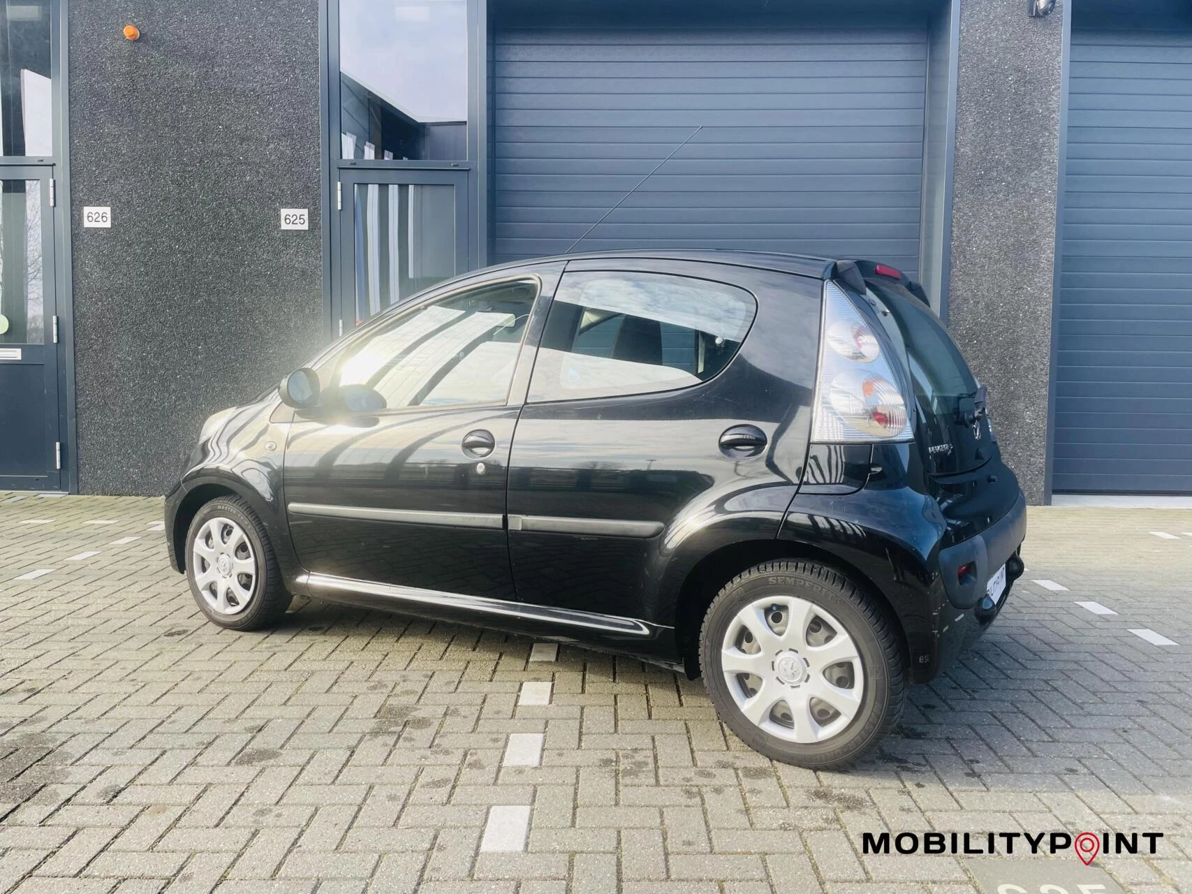 Hoofdafbeelding Peugeot 107