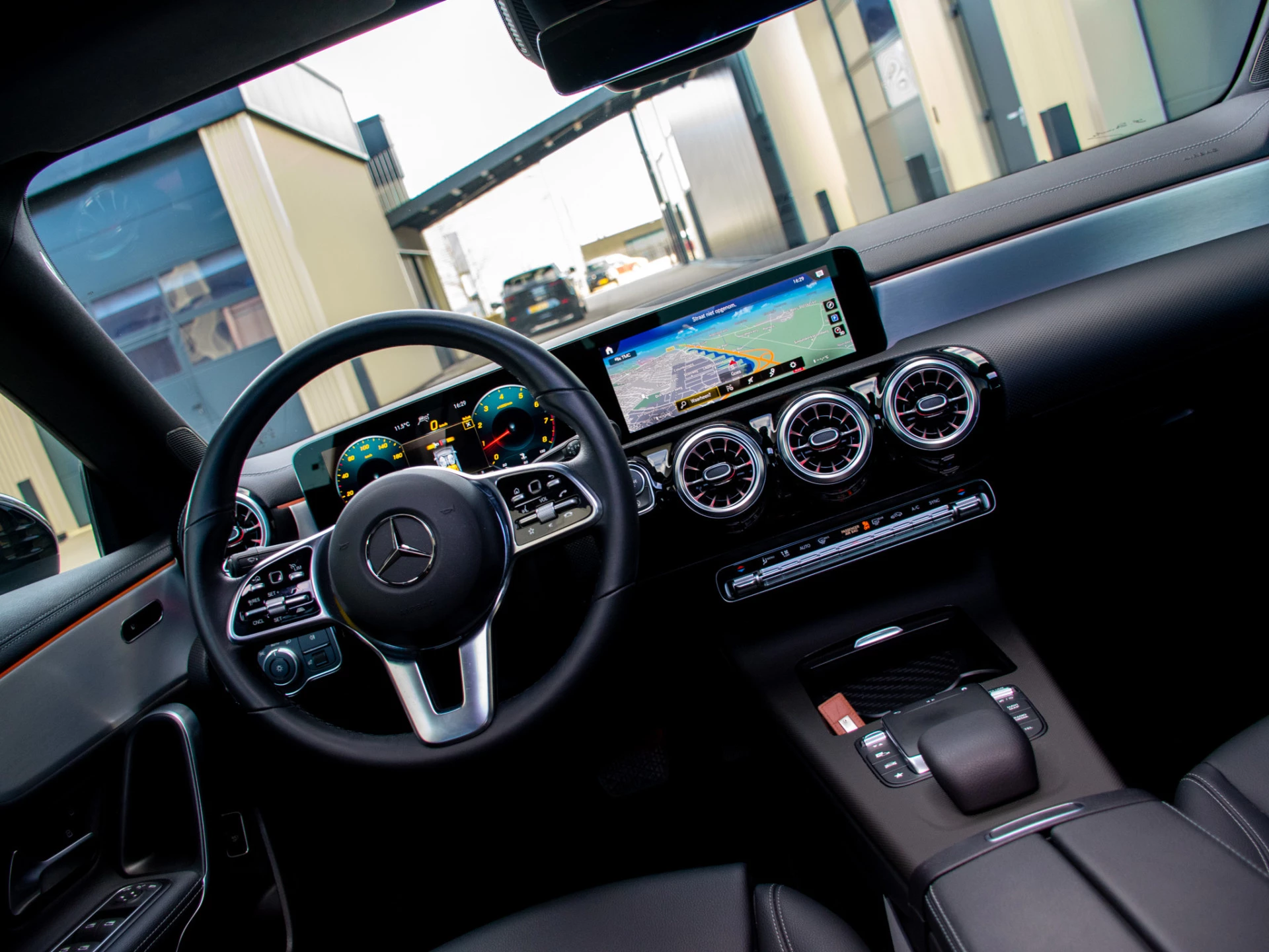 Hoofdafbeelding Mercedes-Benz CLA