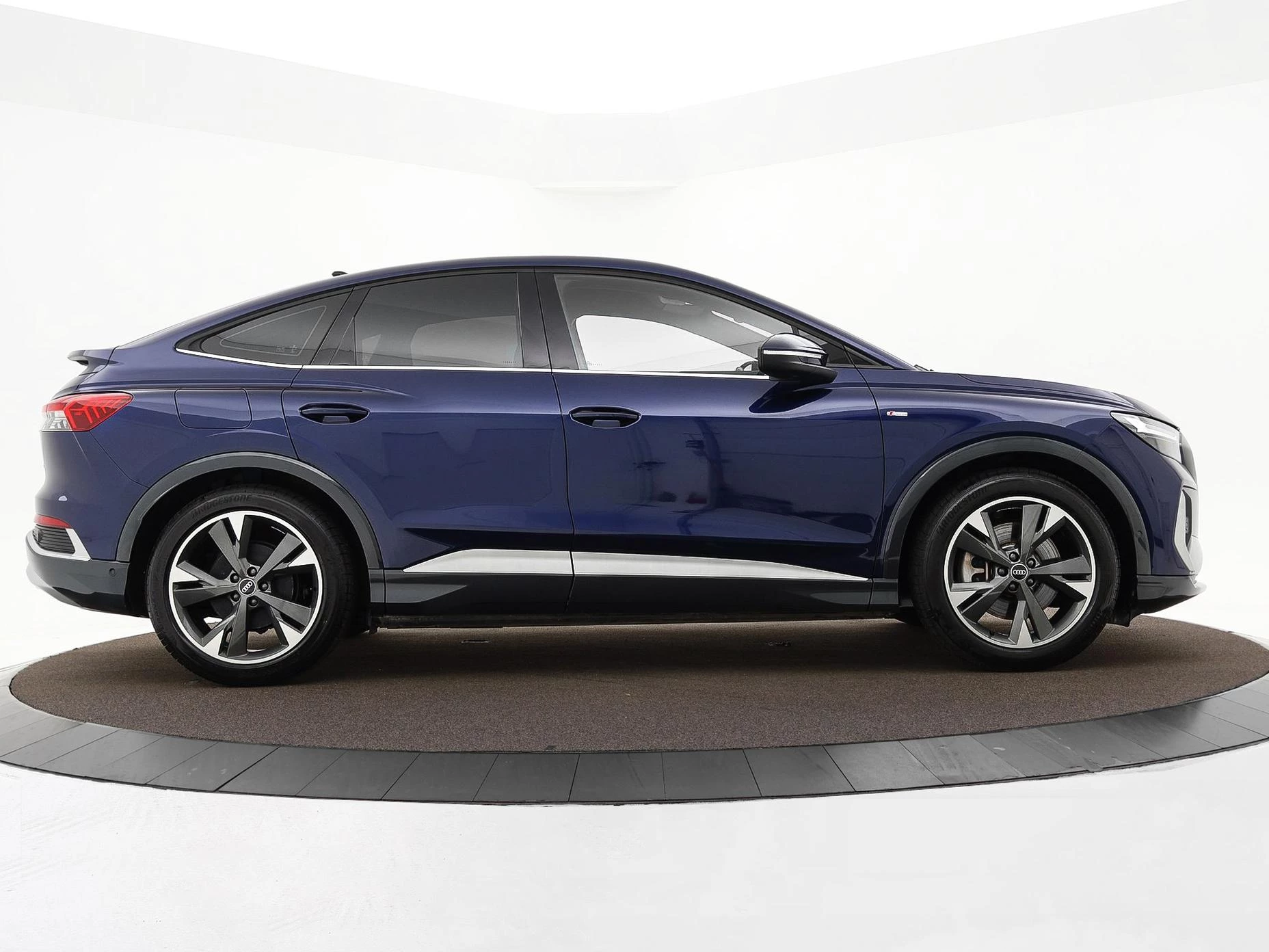 Hoofdafbeelding Audi Q4 Sportback e-tron