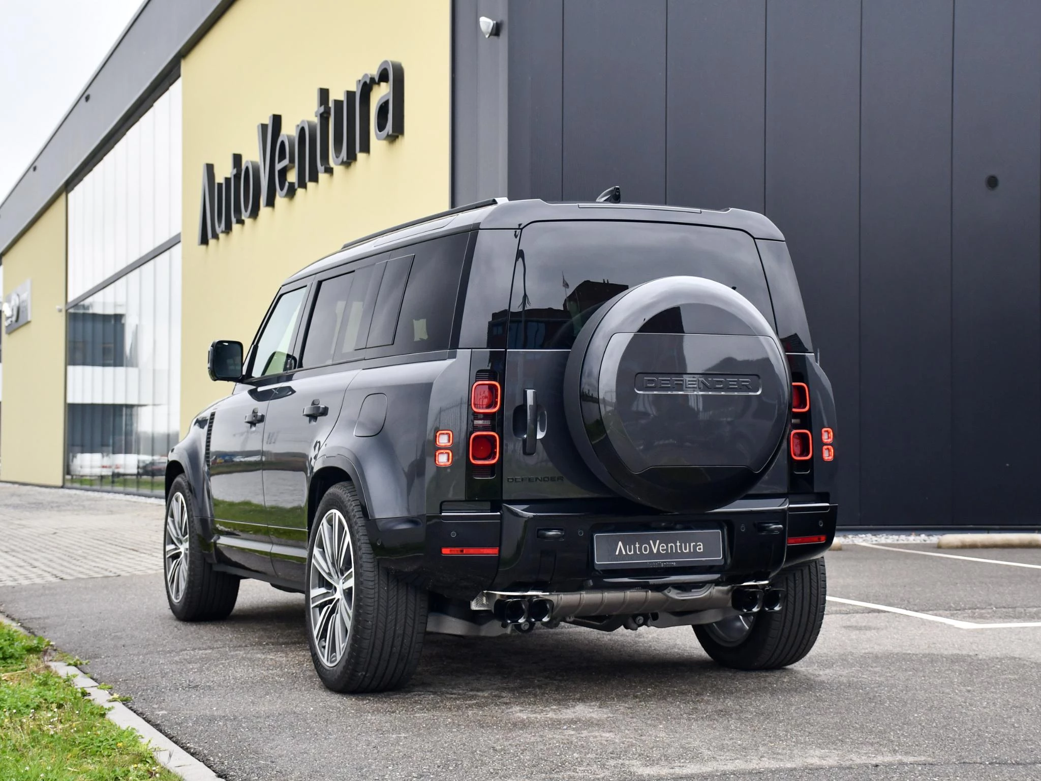 Hoofdafbeelding Land Rover Defender