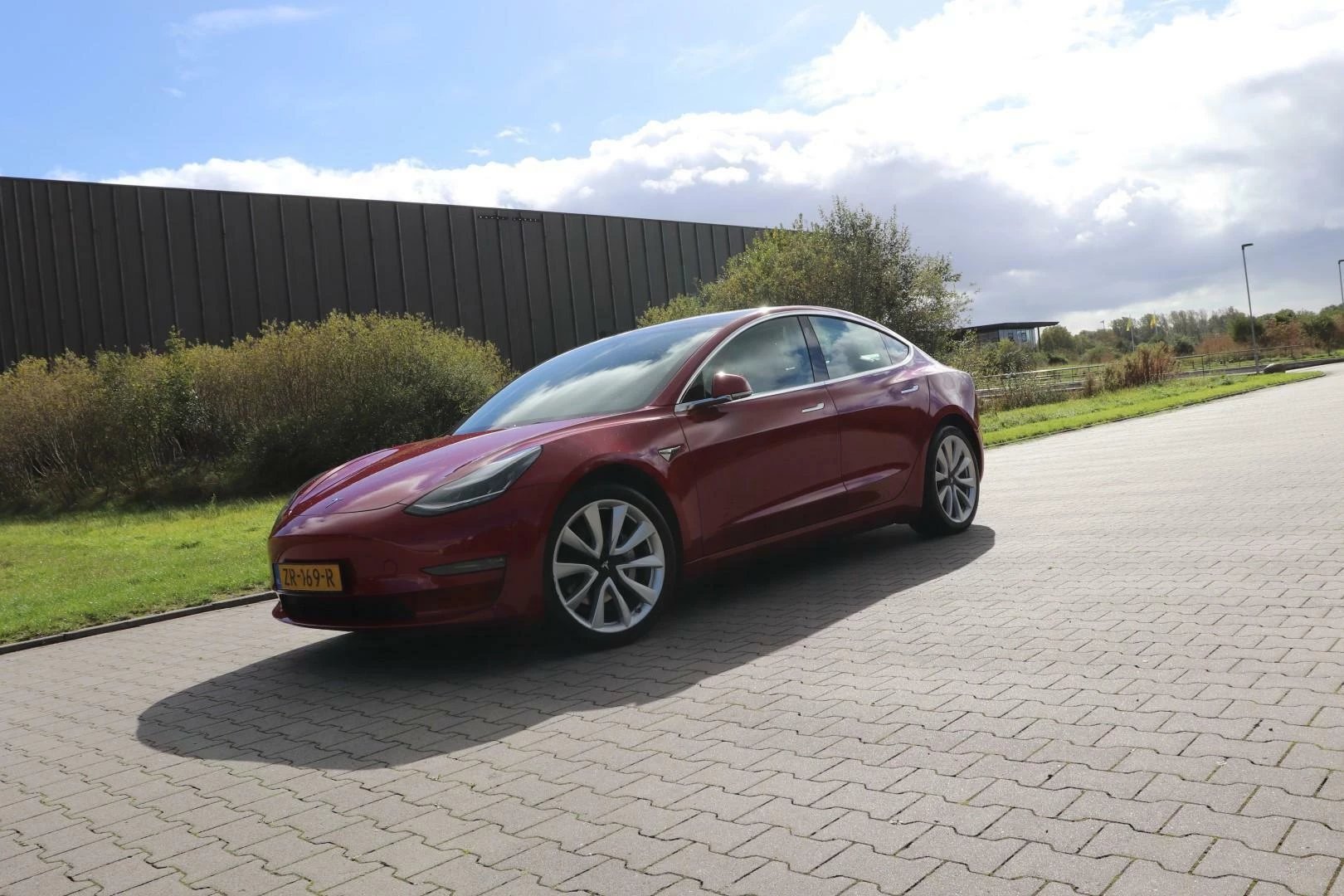 Hoofdafbeelding Tesla Model 3